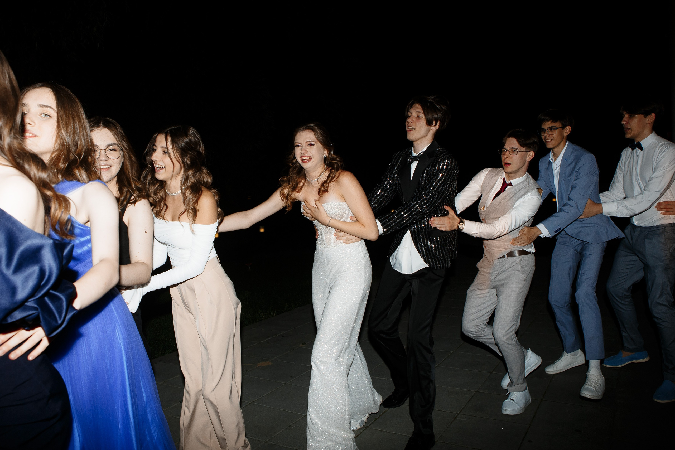 Выпускной Гимназия 12 2024 OpenHouse. Свадебный и портретный Фотограф в Липецке Дмитрий Котюков