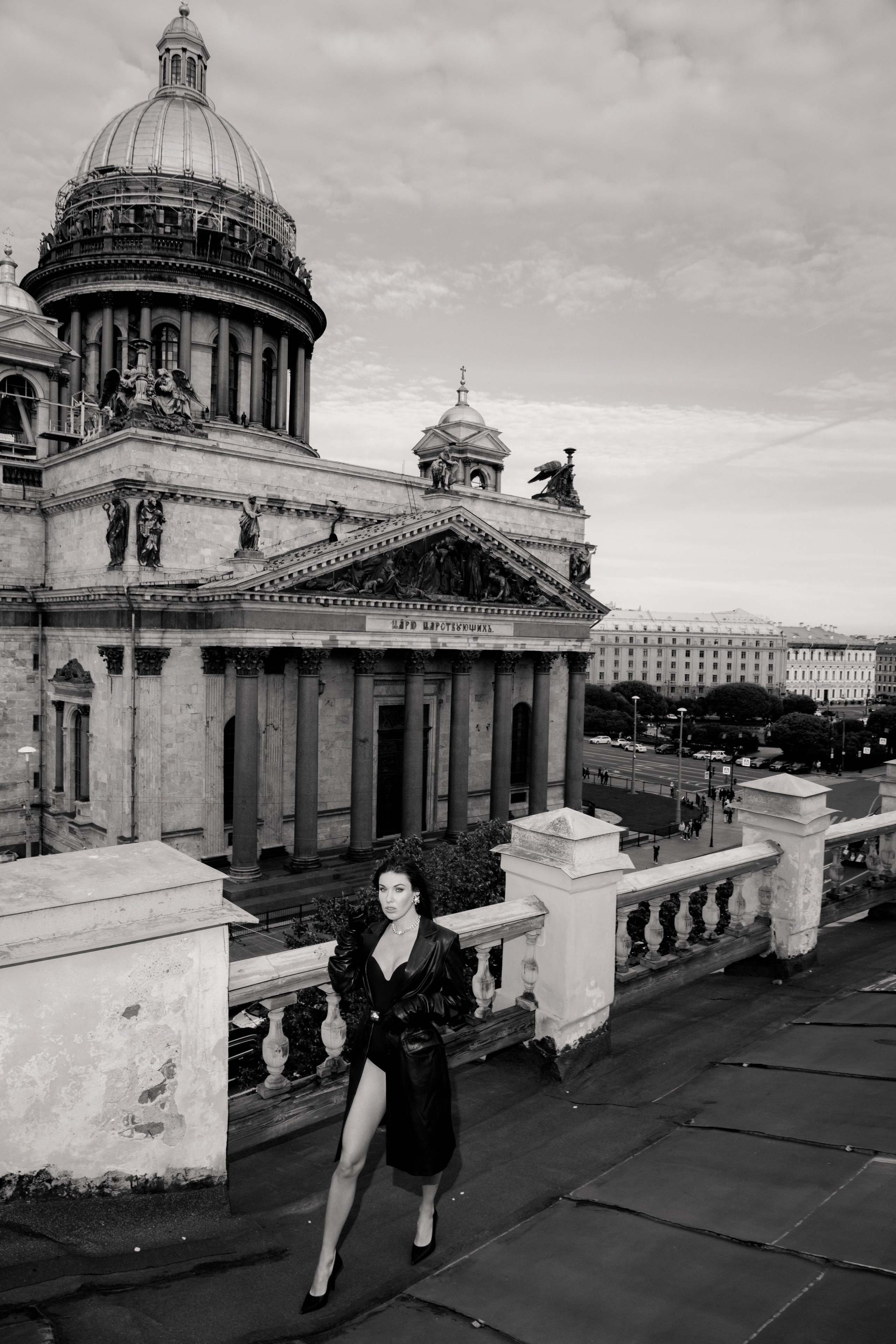 Вероника (съемка на крыше). Фотограф в Москве и Санкт-Петербурге Дарина