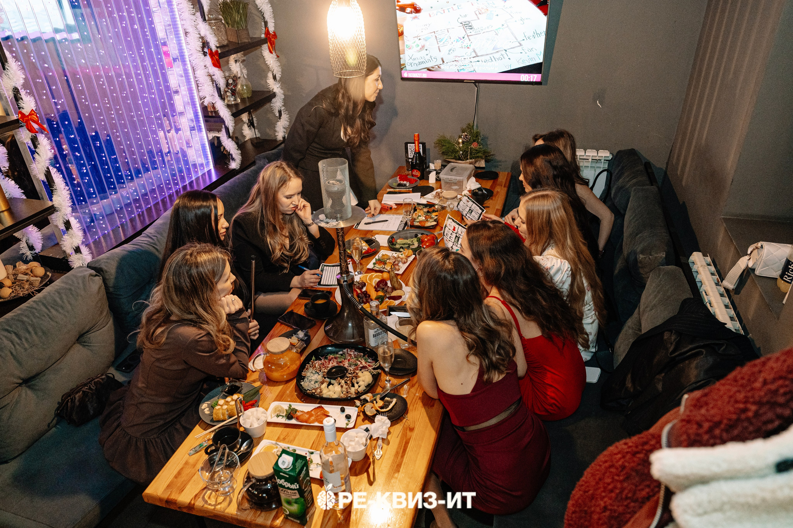 Реквизит — квиз в Зеленодольске и Волжске ZR cafe. Свадебный фотограф в Казани, и Зеленодольске Радик Мухаметов