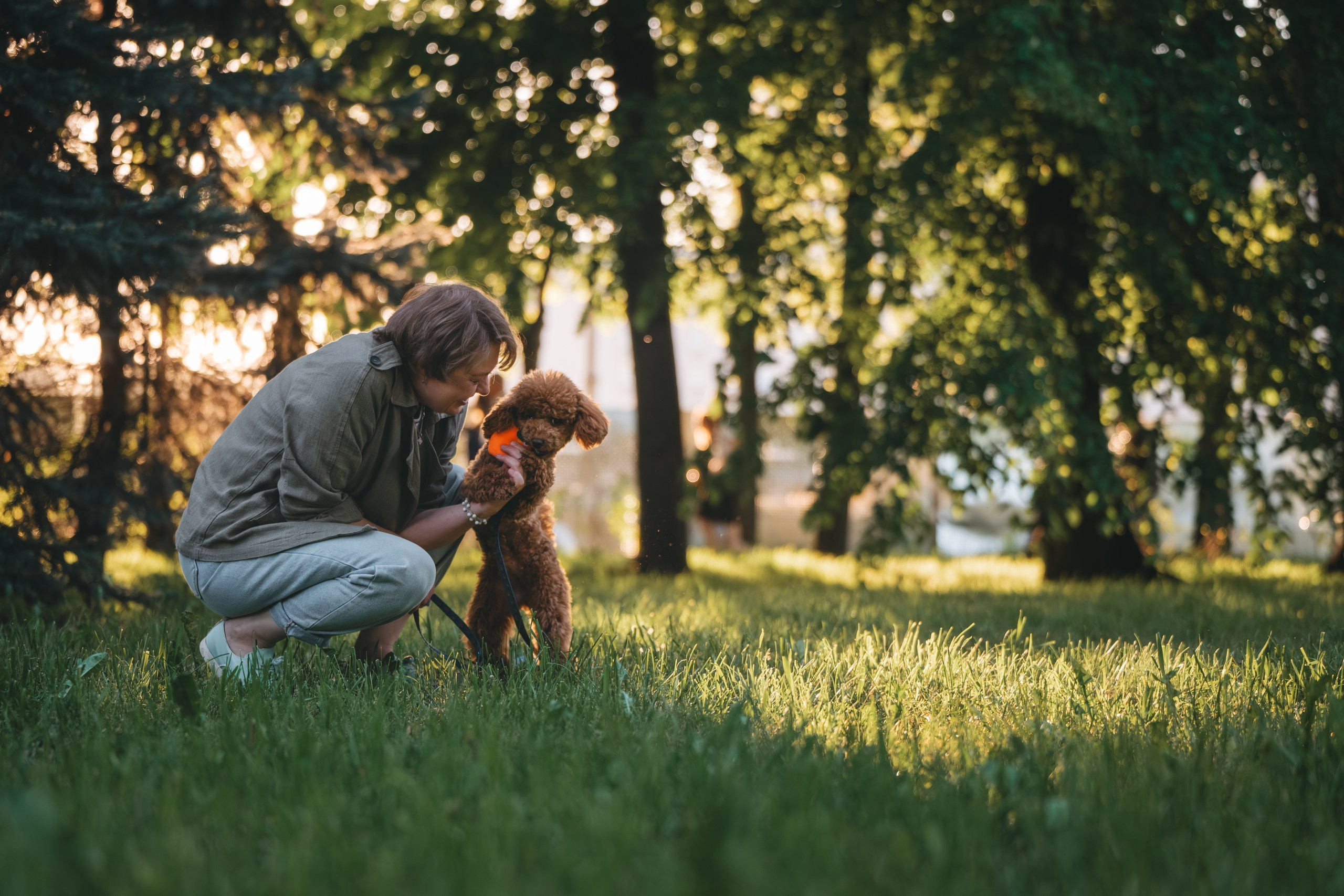 Юля с пуделем. Фотограф Анималист в Москве Анастасия Жучкова