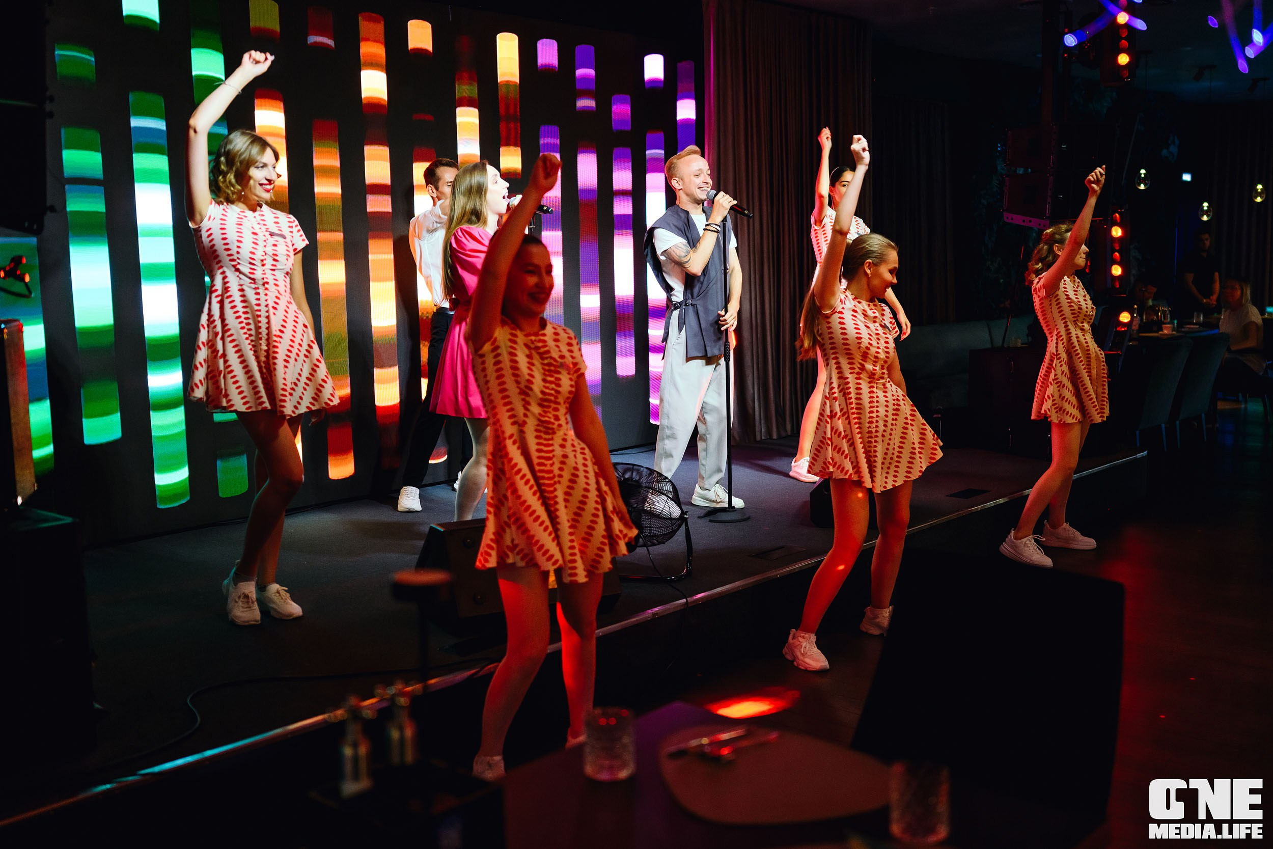 Фоторепортаж с вечеринки в ресторане Океан. One Media Life: фоторепортажи, фотоотчеты с мероприятий и заведений