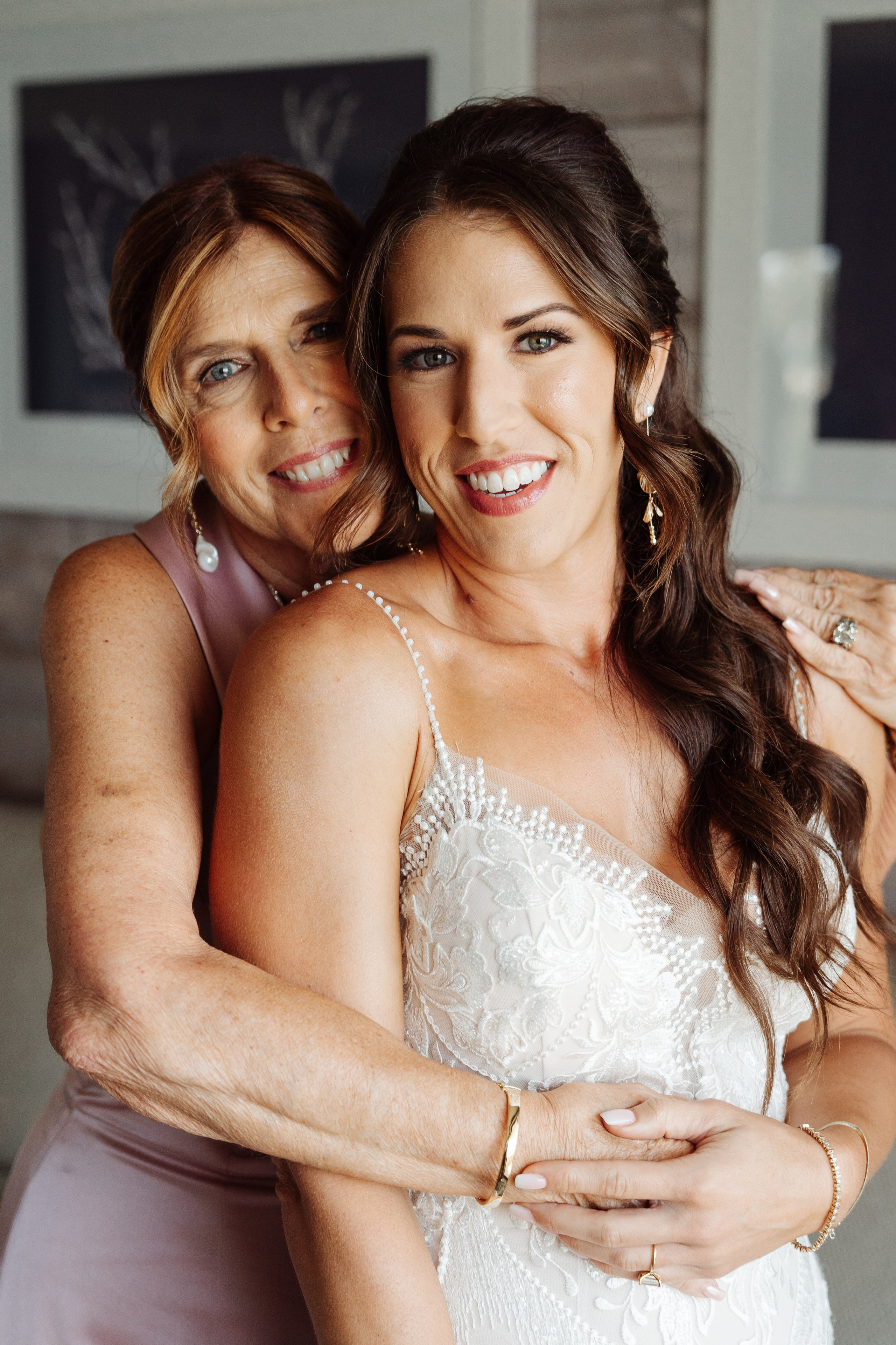 2025-08-16_BryanAmber. Ретушер Зенькевич Света