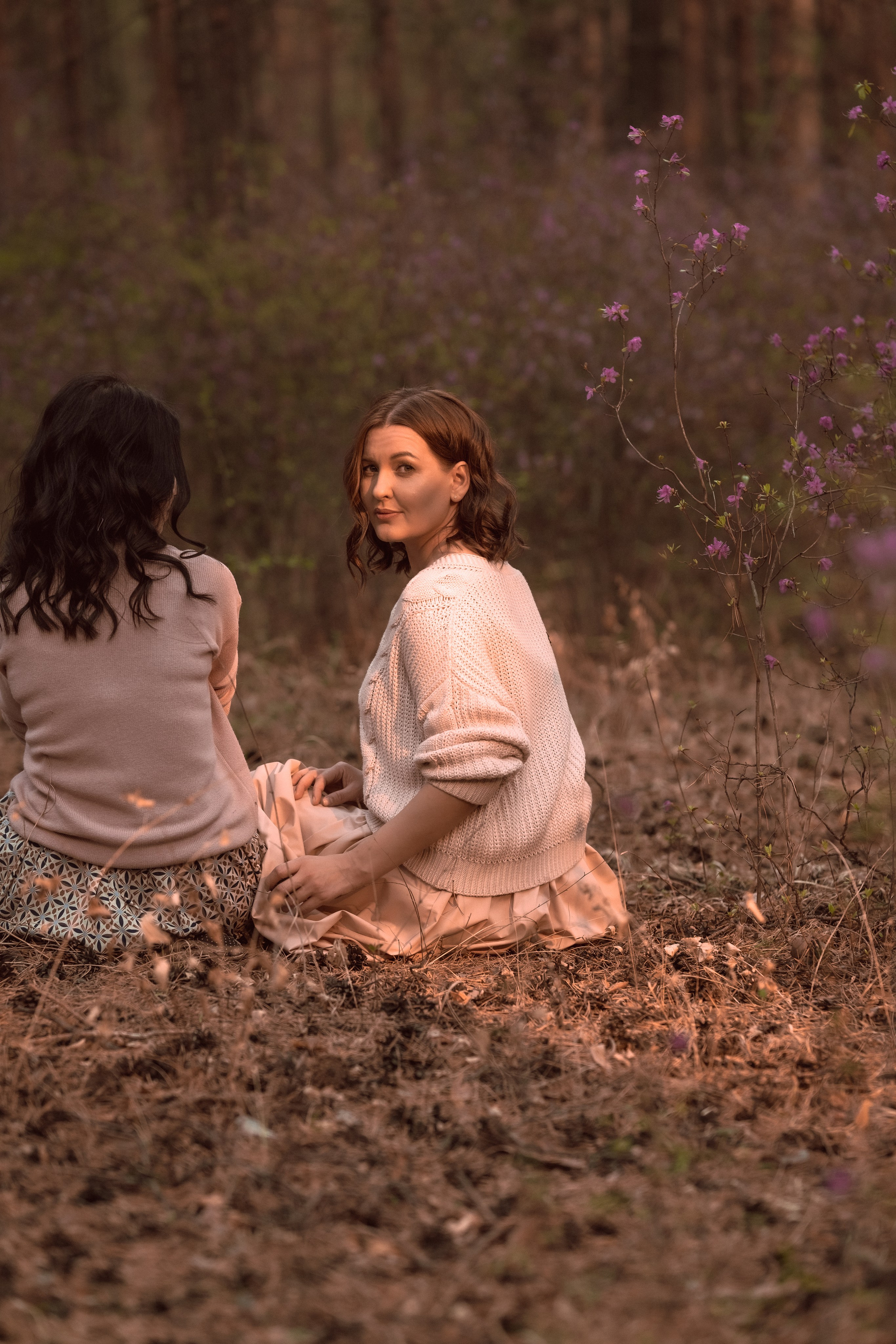 Фотосессия в багульнике. Портретный фотограф в Чите Анна Камратова. Помогу Вам создать историю, в которой Вы — главный герой!