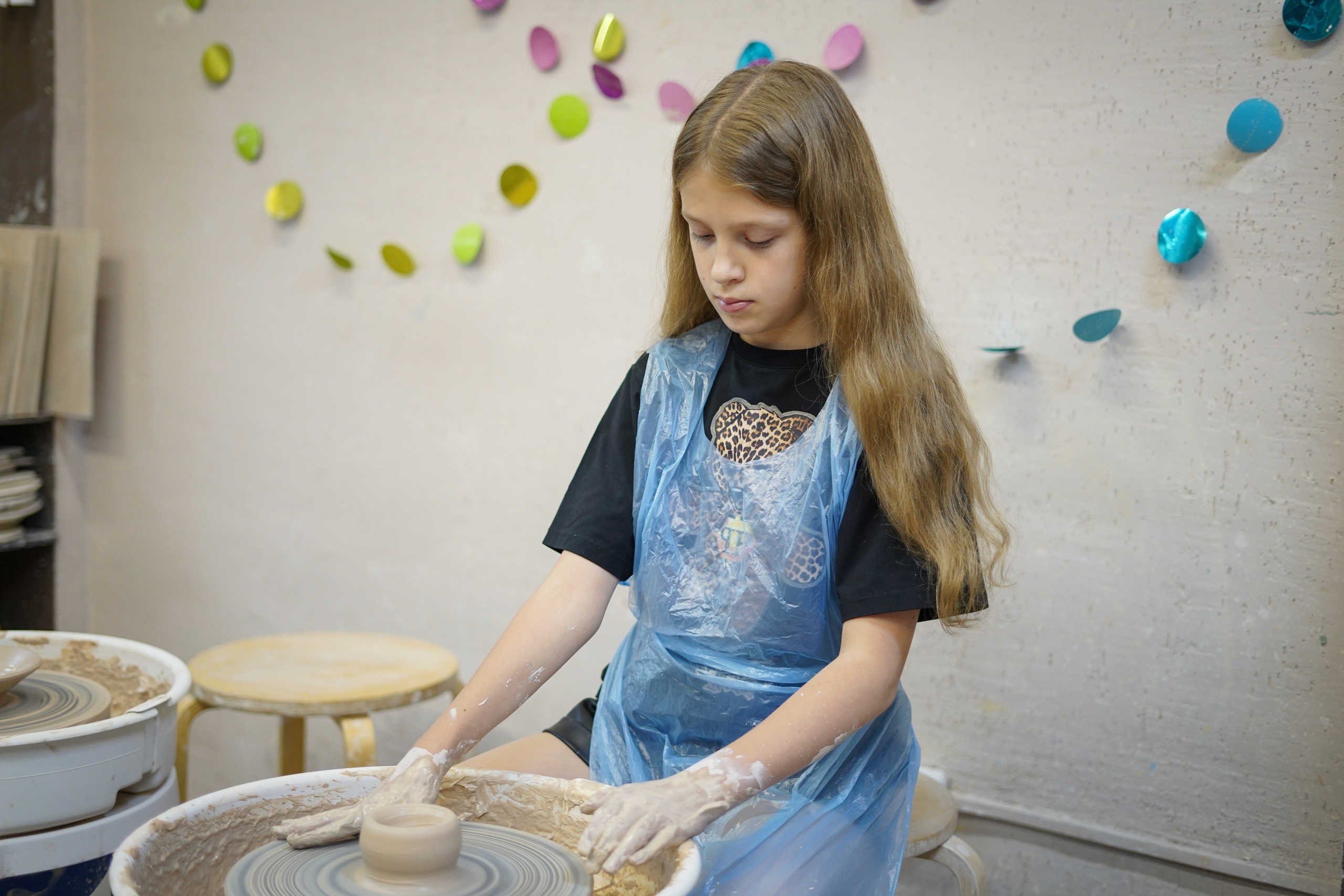 Сьемка в гончарной мастерской. Главная