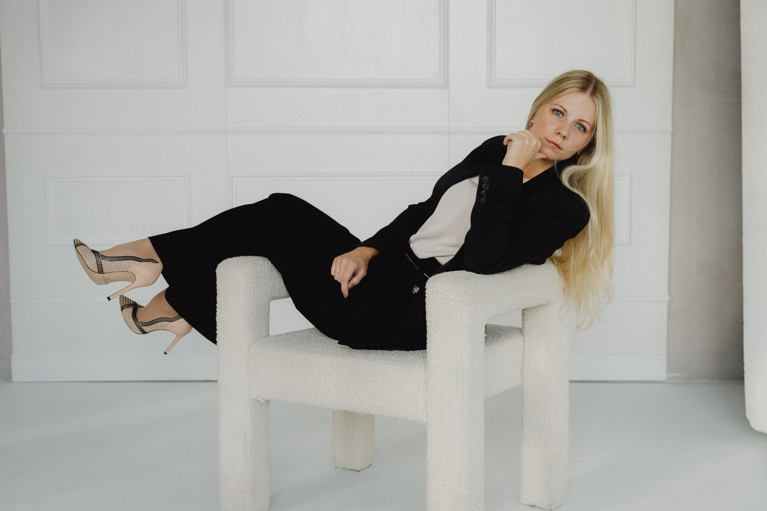 Деловой взгляд, искренняя улыбка. Фотограф в Москве — Ольга Федотова