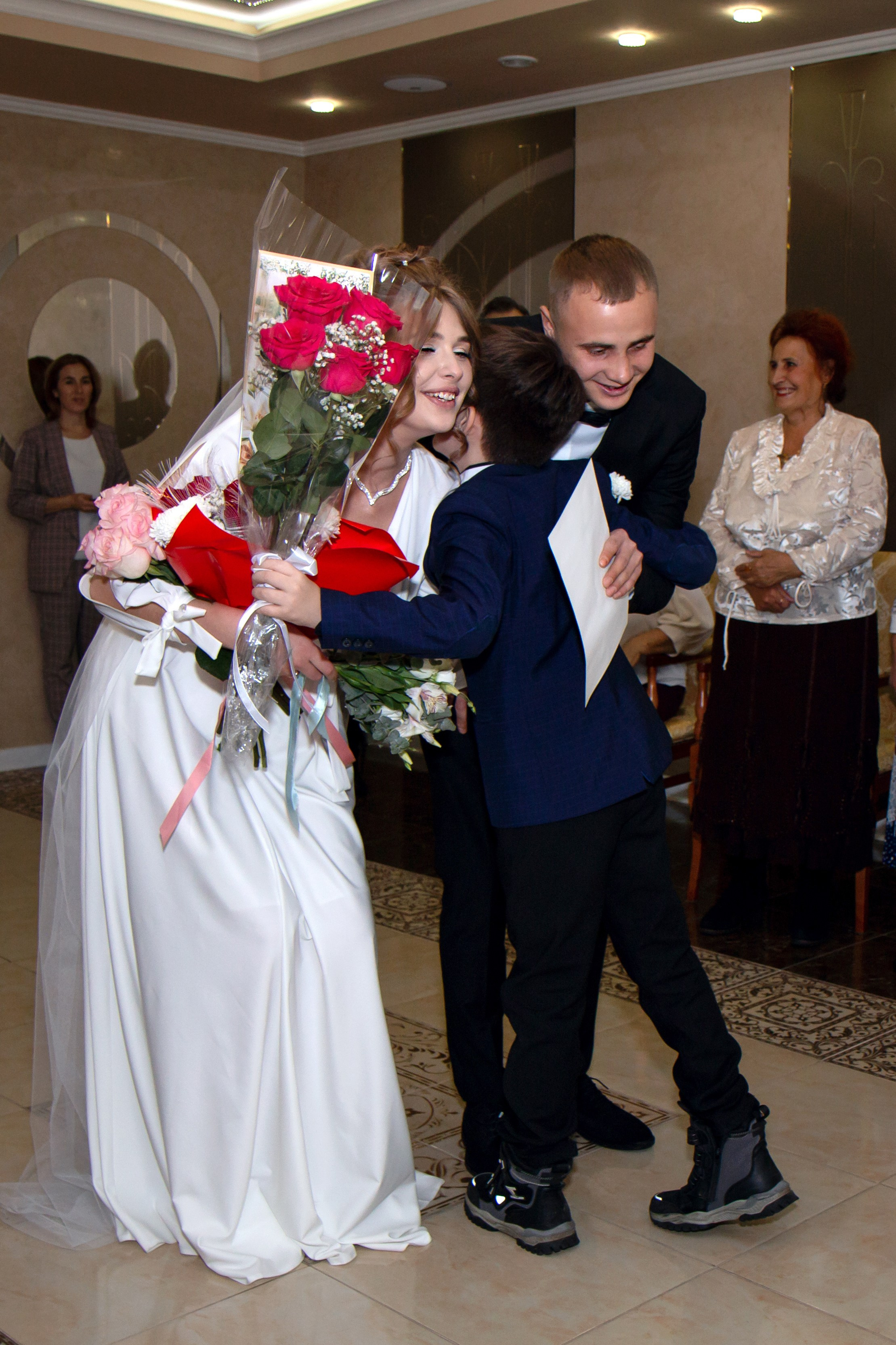 Свадебная фотосессия. Шелехов. Фотограф в Шелехове, лучшие выпускные альбомы в Шелехове