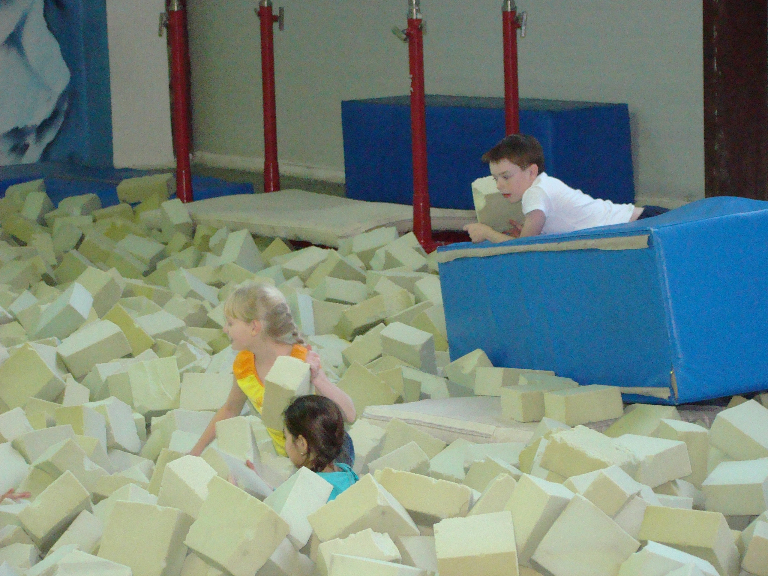 Катя ДР 12 лет Дома + Спортекс 04.12.2011. Семейный, Свадебный фотограф СПБ Питер— Романова Екатерина