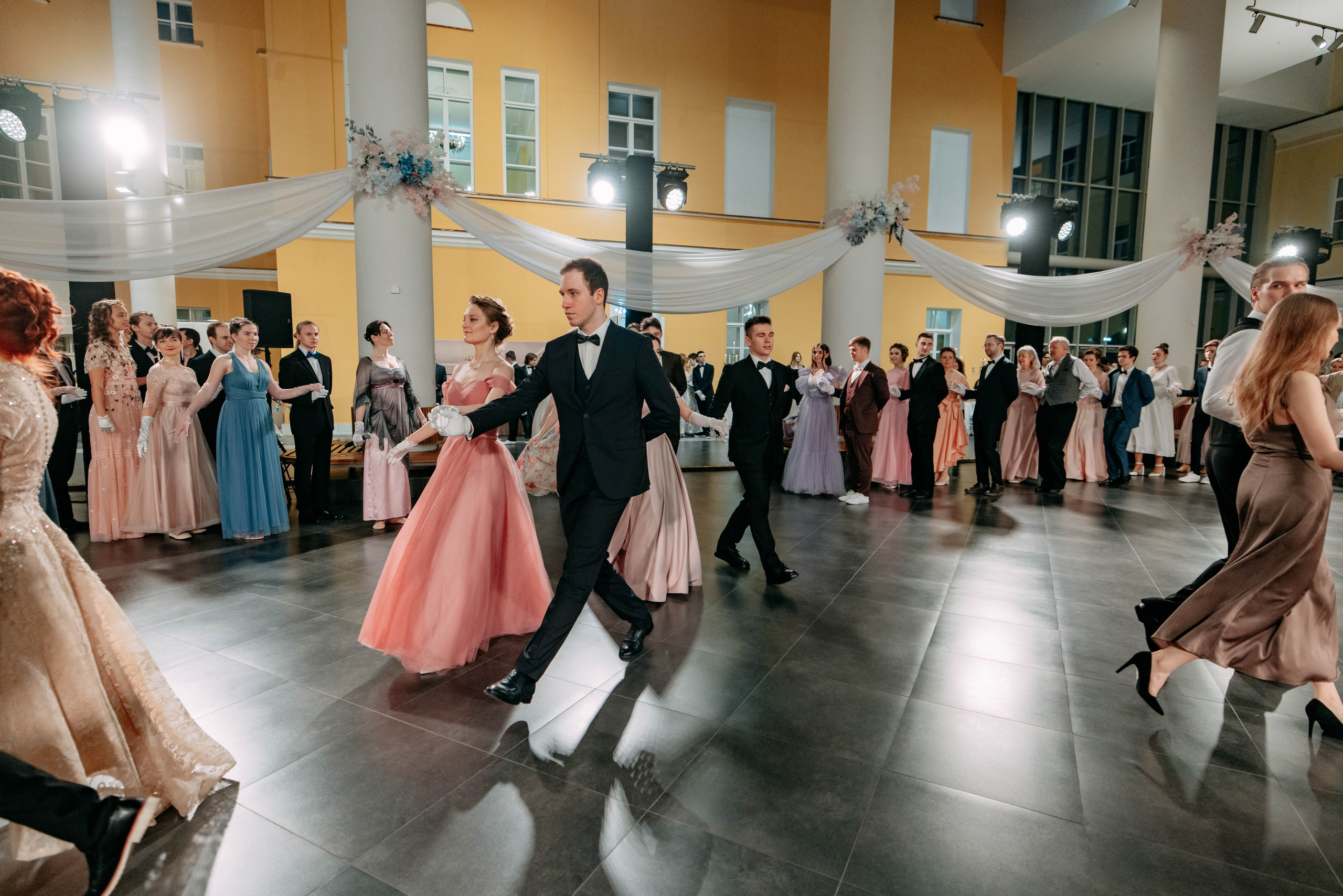 Бал студентов ВШЭ. Фото и видео съемка. Андрей Ионов