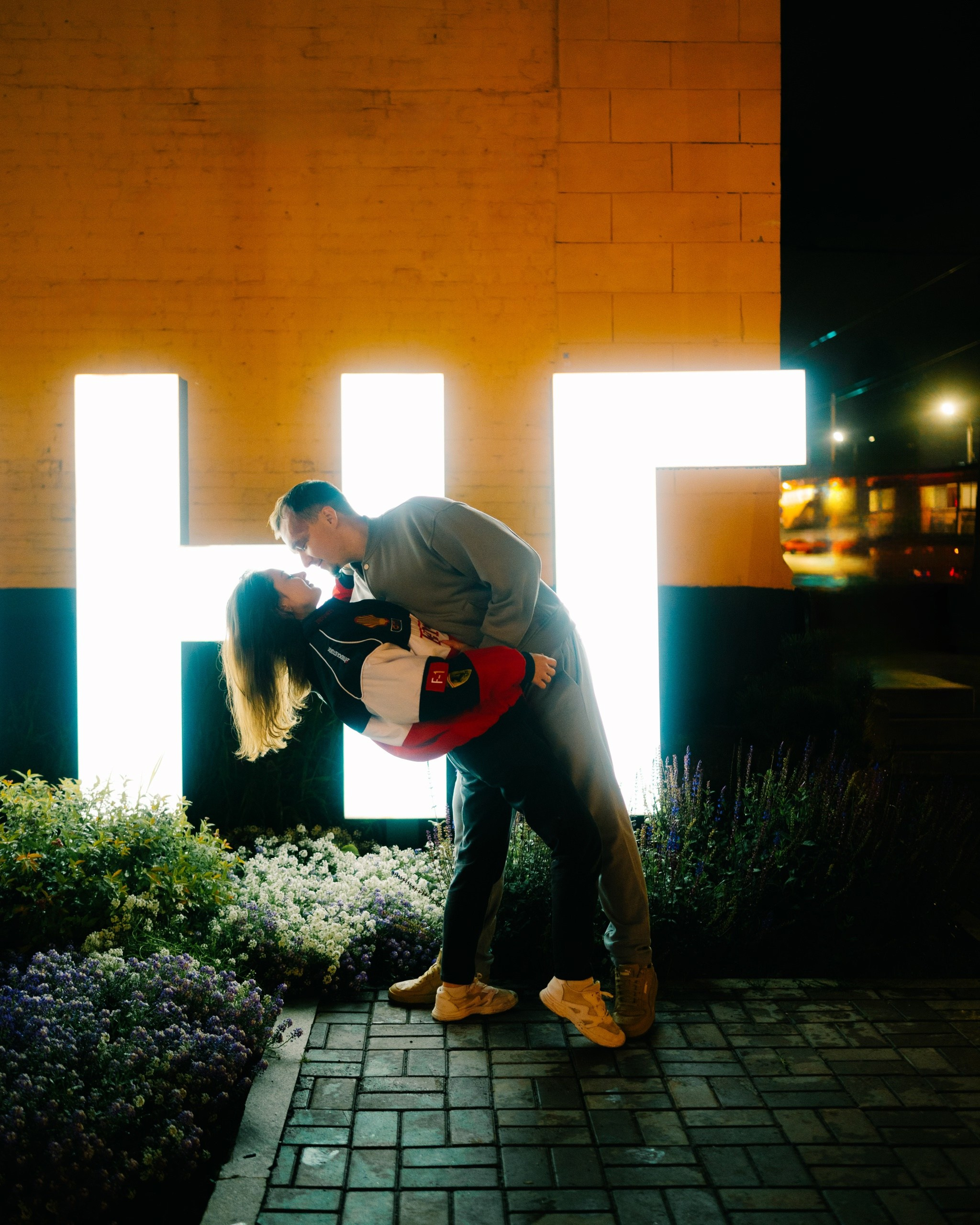 Настя и Гриша. Непарадное в парадных