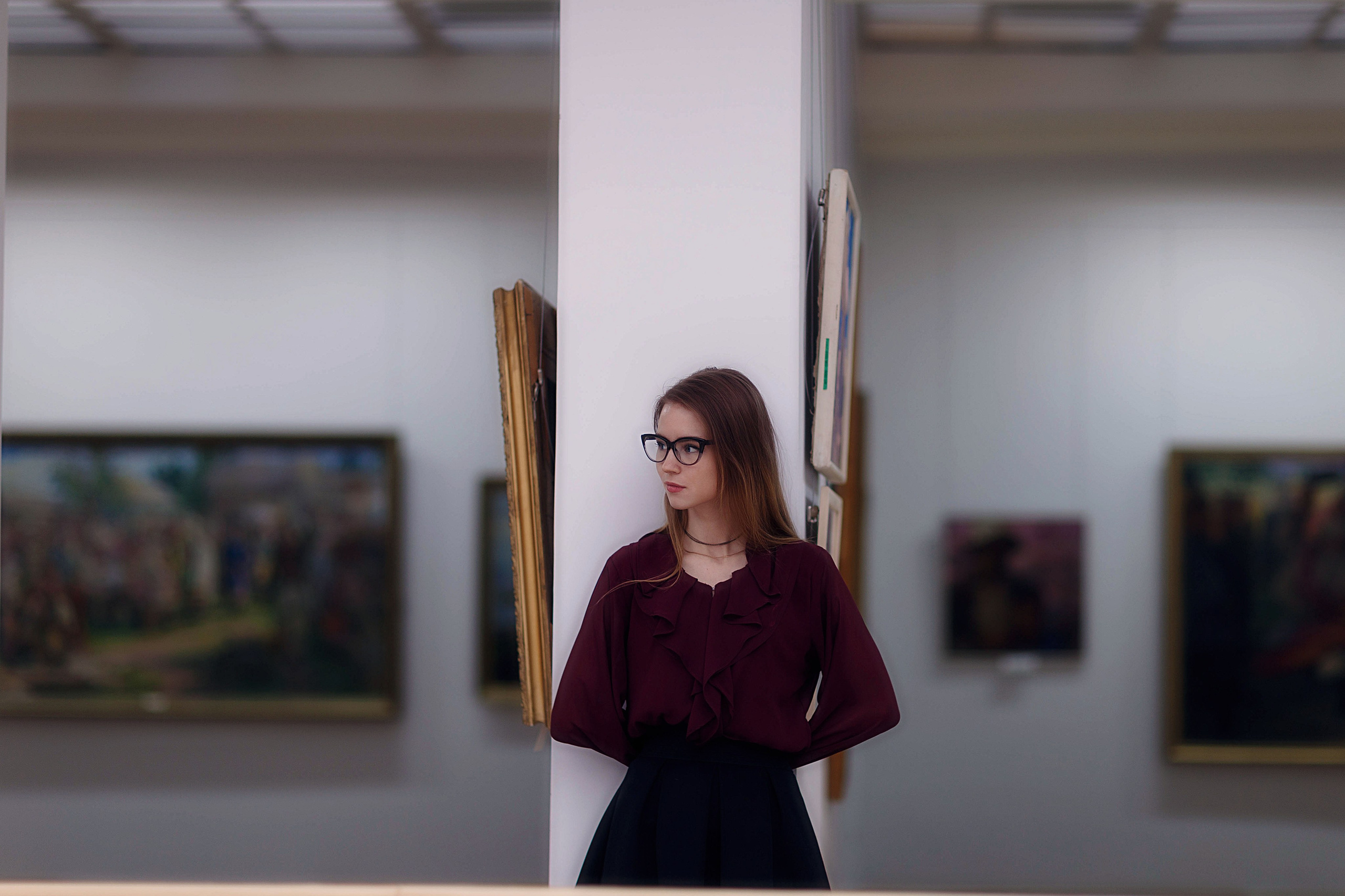 Фотосессия с Машей в Чувашском художественном музее. Портретный и репортажный фотограф в Чебоксарах Андриян Чаркин