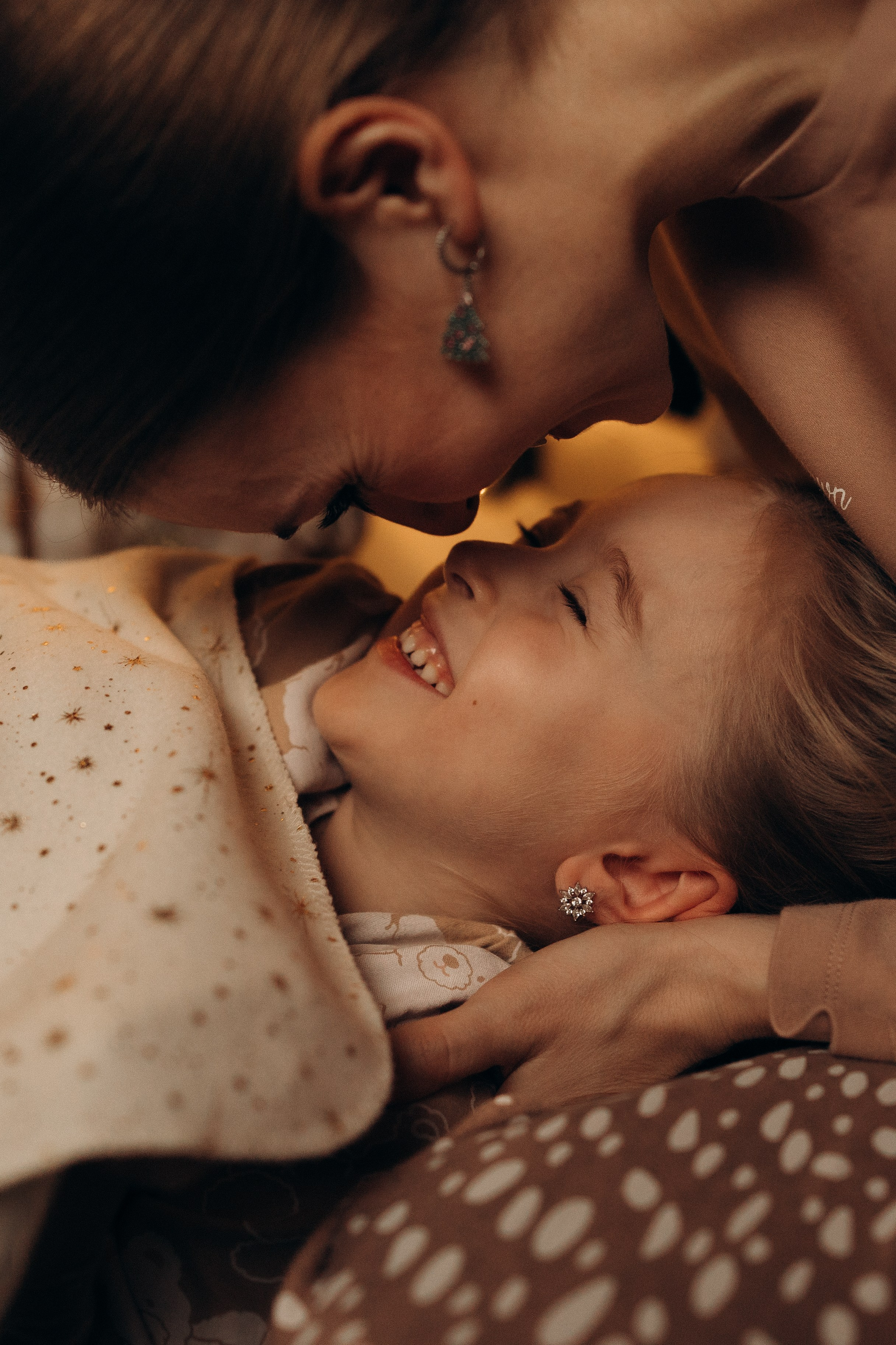 Семейные фотосессии (в студии, на улице или у вас дома). Фотограф Антонина Знак. Семейные фотосессии. Москва и МО