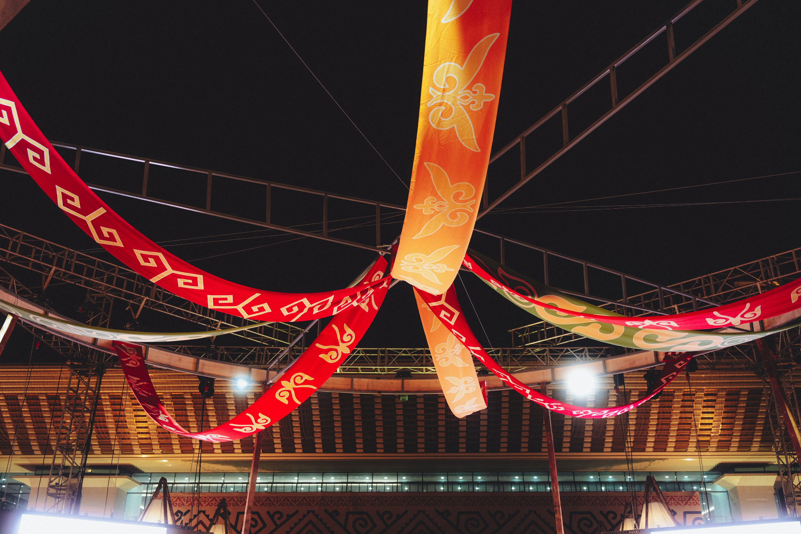 ETHNIC FASHION SHOWS / THE PODIUM