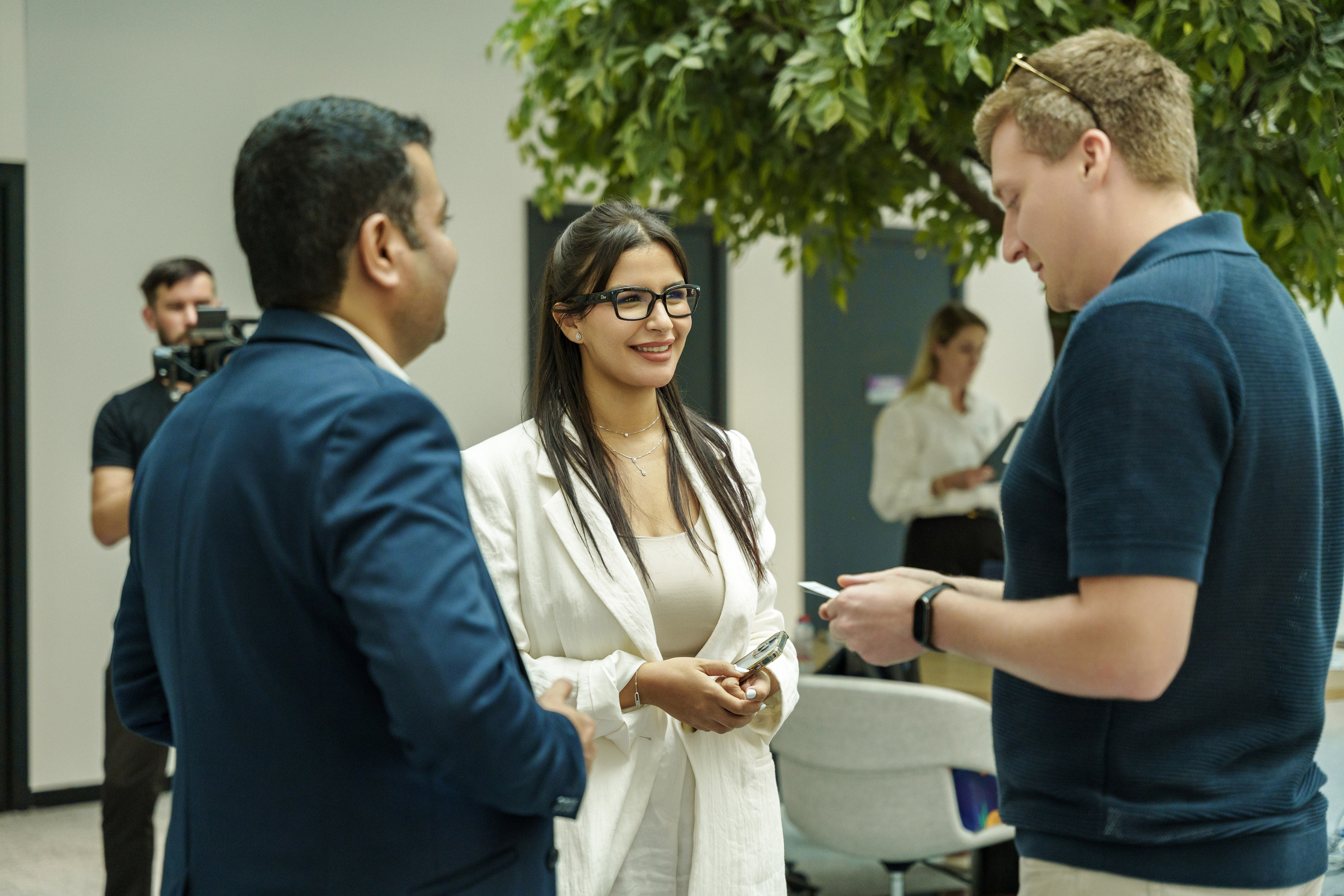 MENA E-Commerce community. Photographer Videographer Dubai