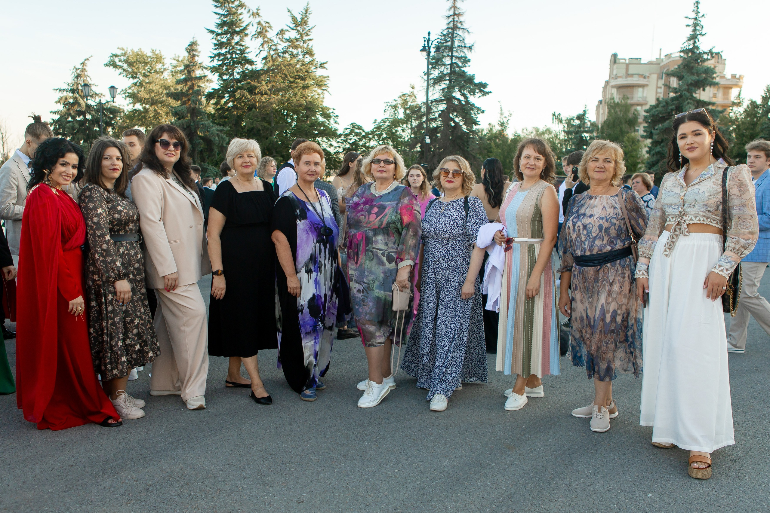 Выпускной Гимназия 12 2024 г. Свадебный и портретный Фотограф в Липецке Дмитрий Котюков