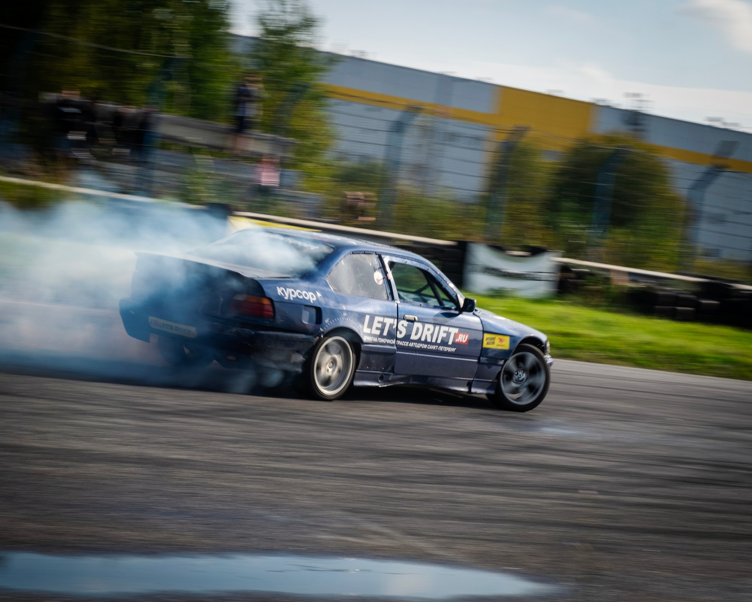 AUTODROM FEST 21.09.25. Автомобильные фотографии и рисунки в Санкт-Петербурги Пашков Дмитрий