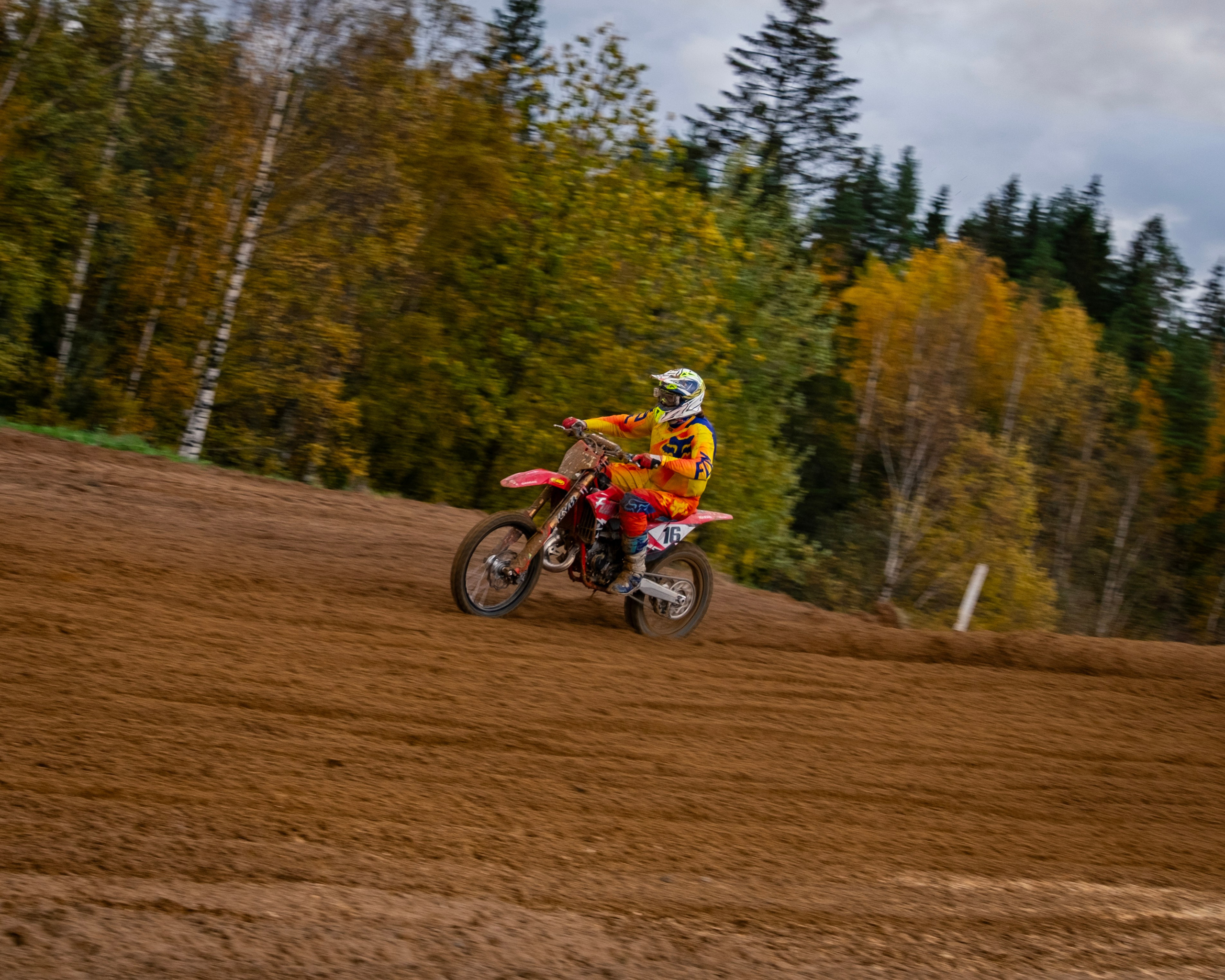 Мотокросс (Игора Драйв). Автомобильные фотографии и рисунки в Санкт-Петербурги Пашков Дмитрий