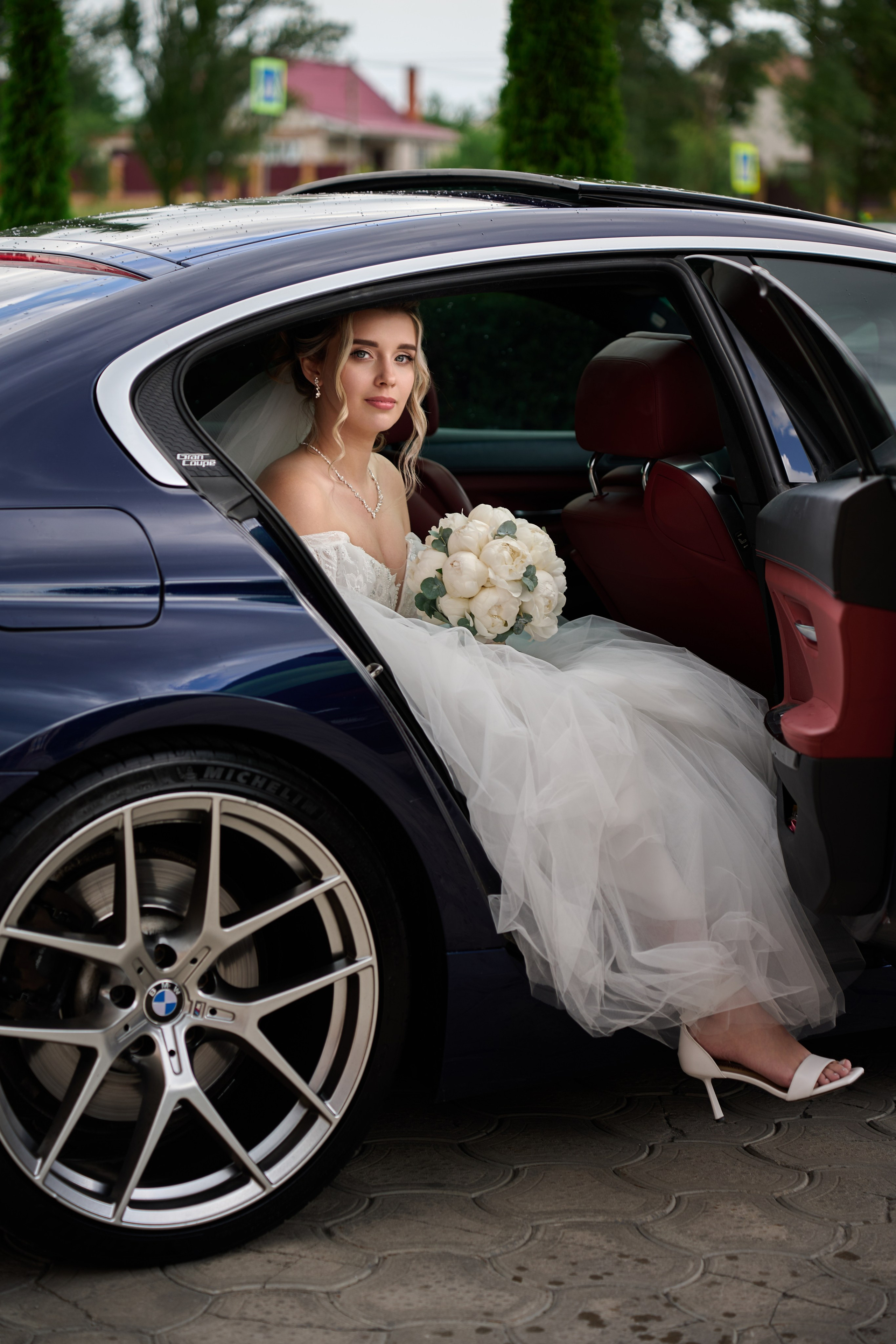 Свадебная фотосессия в Старом Осколе и Губкине. Профессиональный фотограф Старый Оскол, Губкин — свадьба, венчание, крещение, юбилей и день рождения