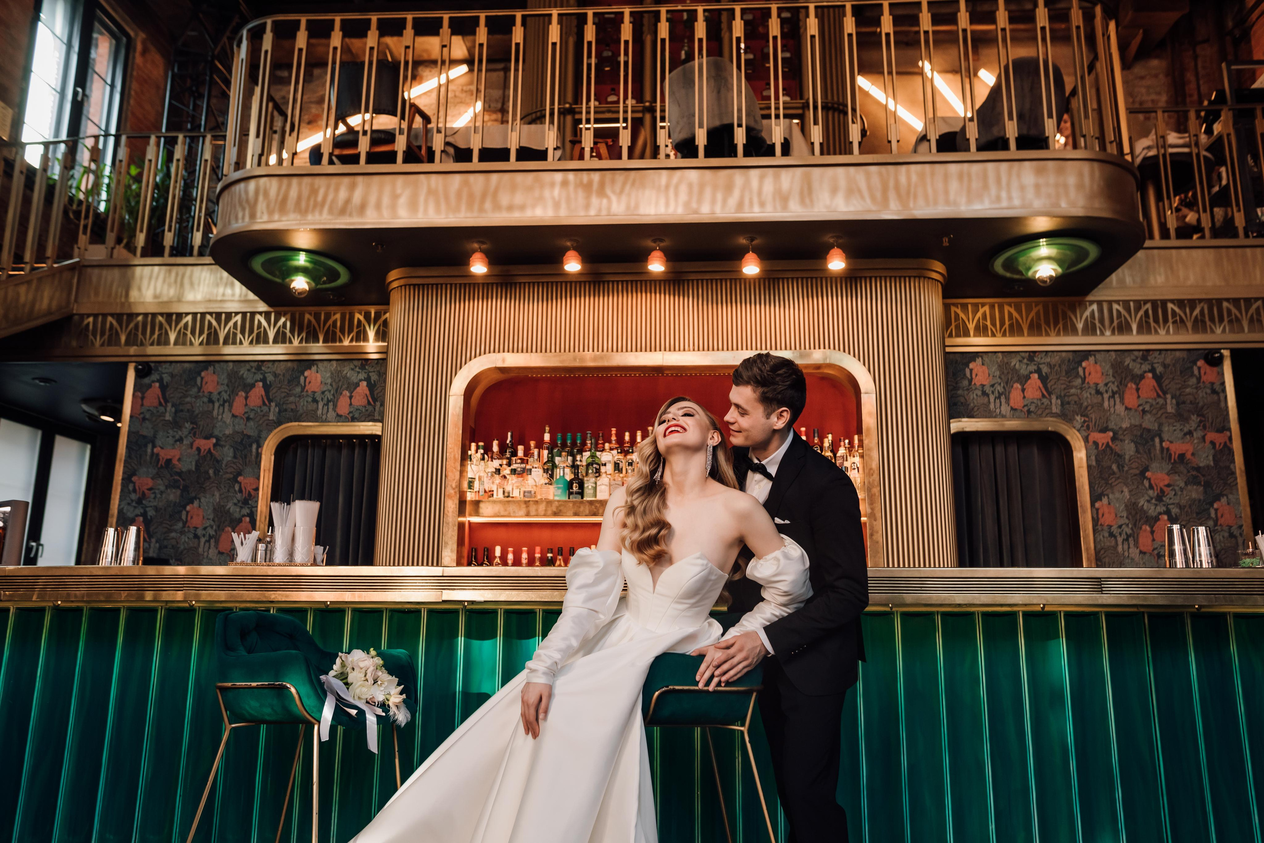 Настя и Ян. Бар Котельная. Свадебный и семейный фотограф в Москве Евгения Лисина