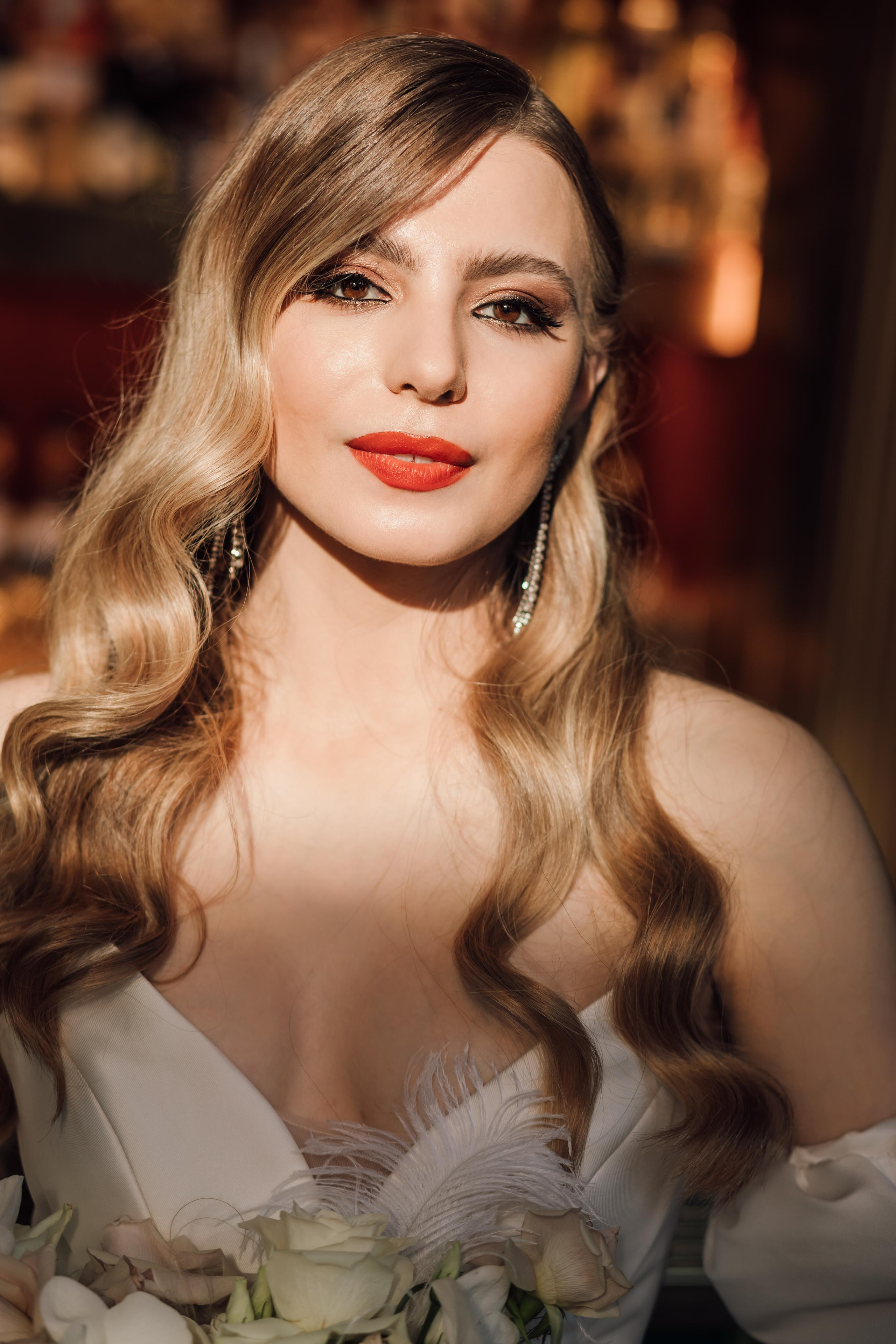 Настя и Ян. Бар Котельная. Свадебный и семейный фотограф в Москве Евгения Лисина