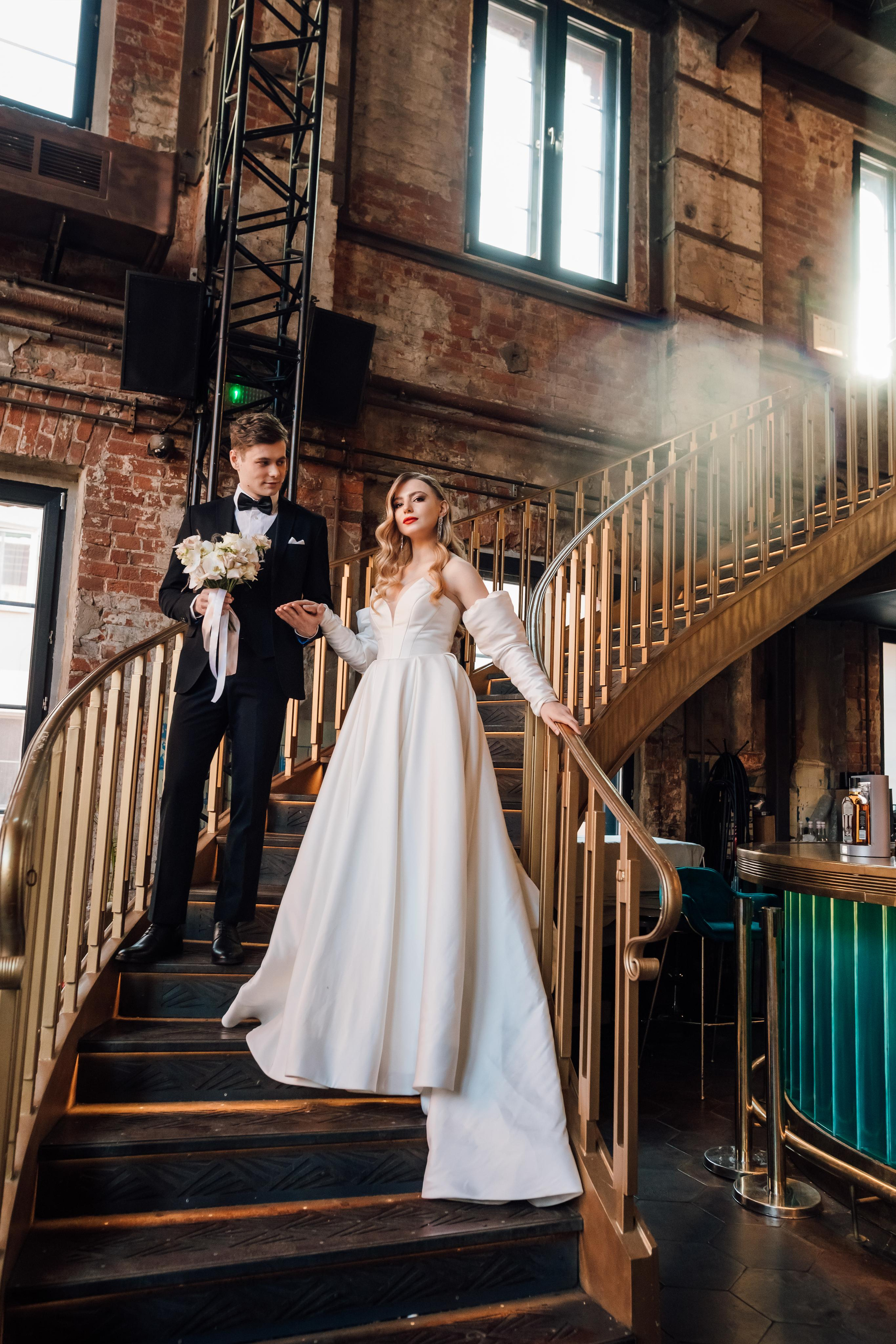 Настя и Ян. Бар Котельная. Свадебный и семейный фотограф в Москве Евгения Лисина