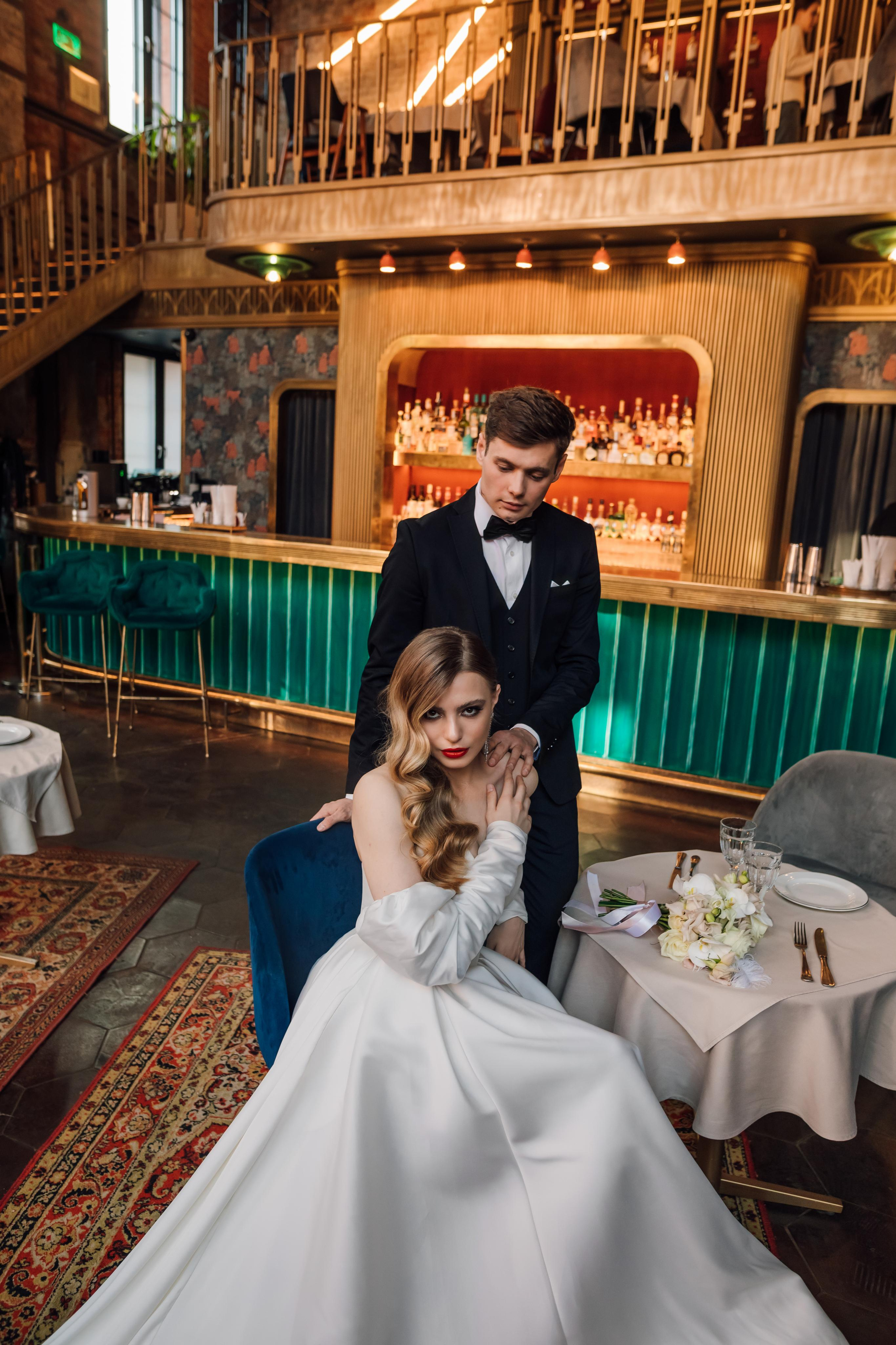 Настя и Ян. Бар Котельная. Свадебный и семейный фотограф в Москве Евгения Лисина