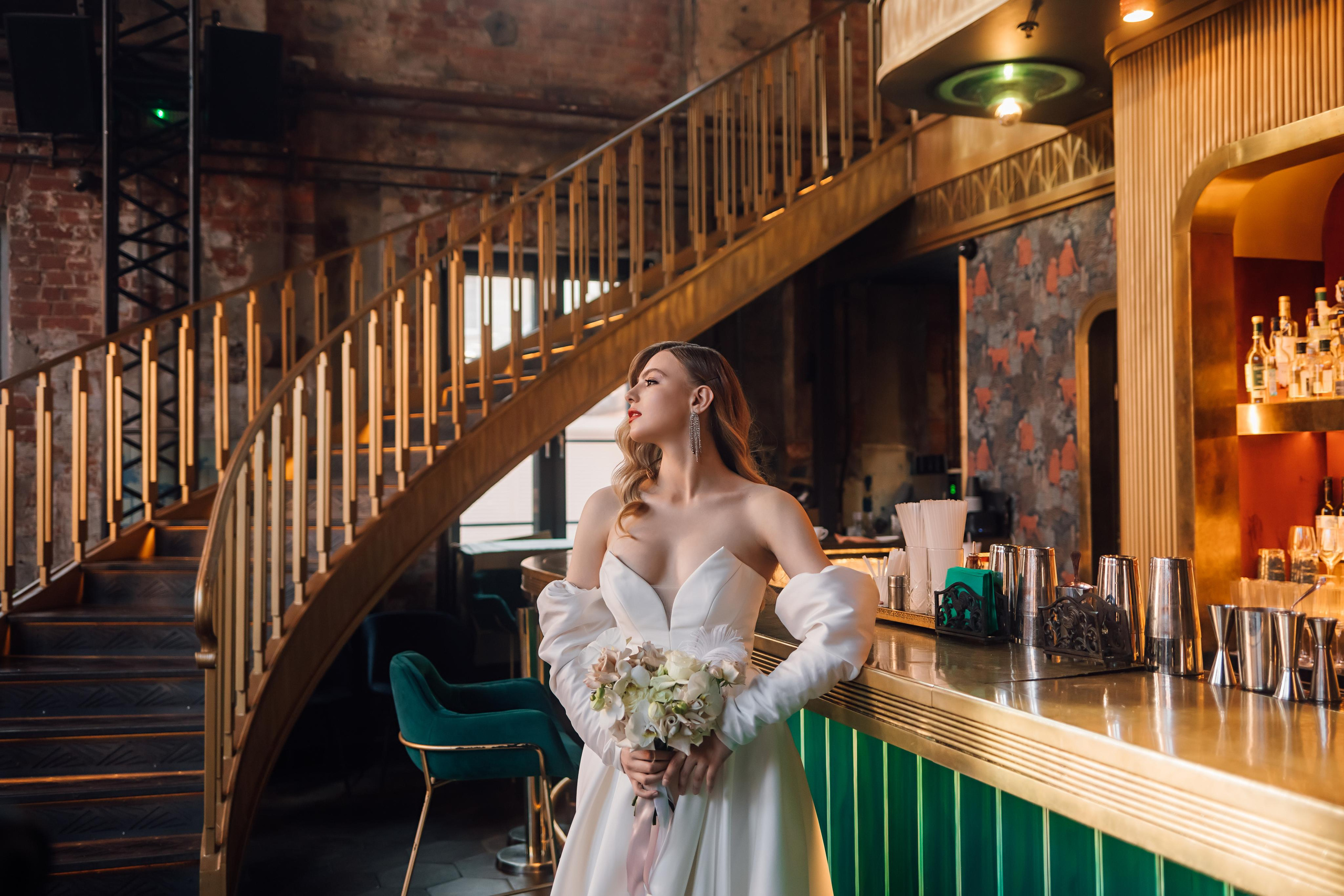 Настя и Ян. Бар Котельная. Свадебный и семейный фотограф в Москве Евгения Лисина