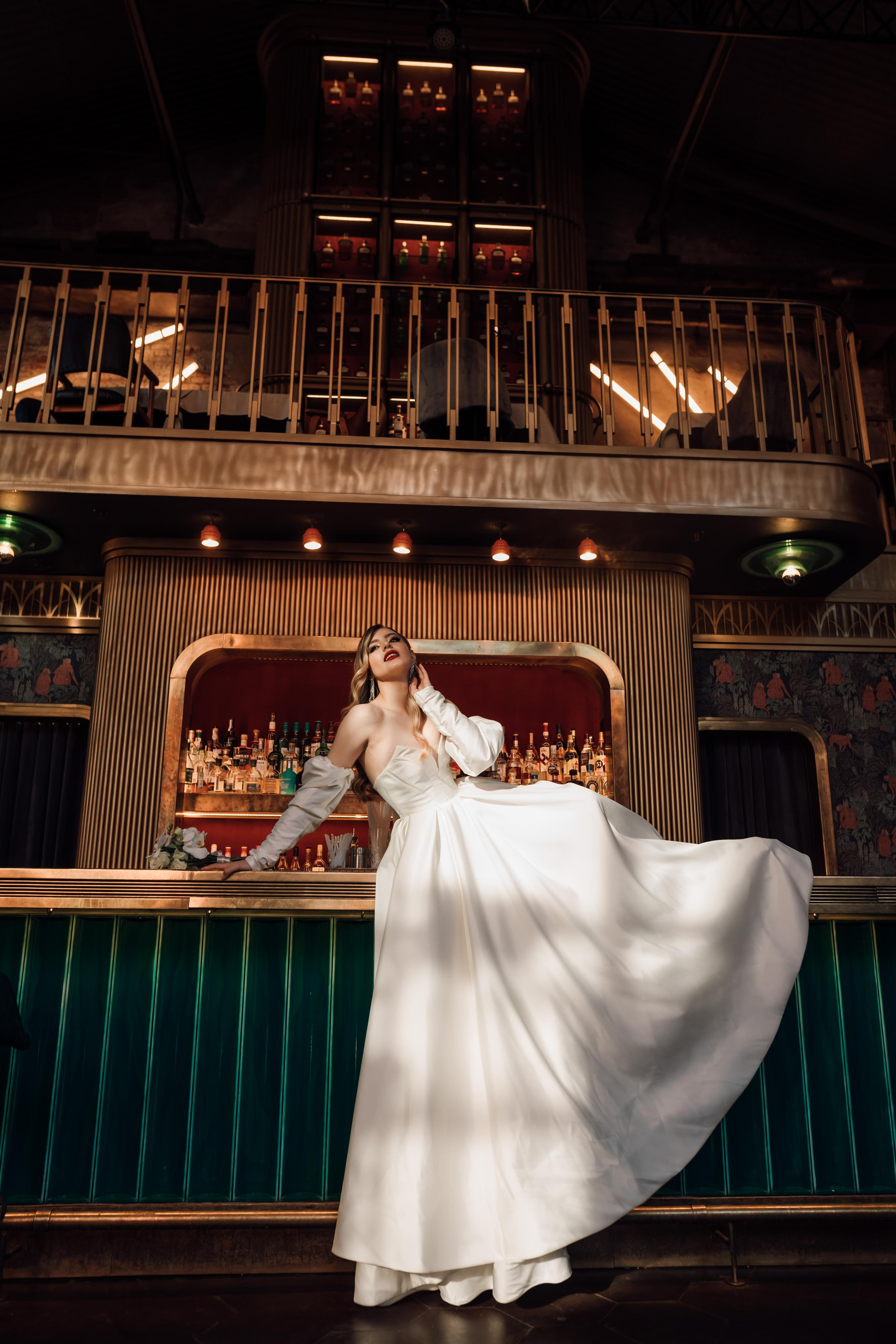 Настя и Ян. Бар Котельная. Свадебный и семейный фотограф в Москве Евгения Лисина