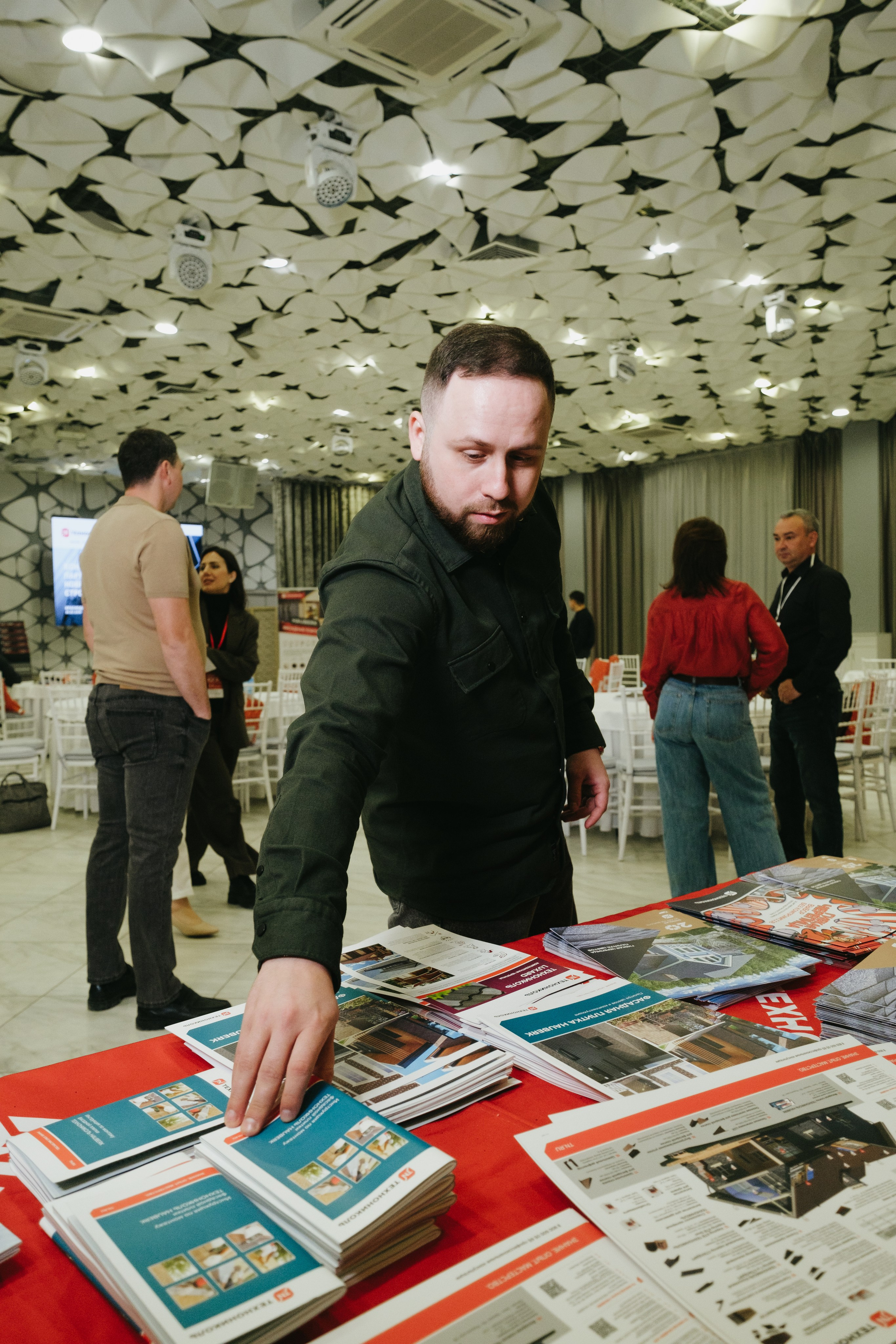 ТЕХНОНИКОЛЬ | КОНФЕРЕНЦИЯ ПАРТНЕРОВ ЮГА. Свадебный фотограф Денис Ожигин в Краснодаре и крае. Эмоциональная и стильная съемка вашего дня