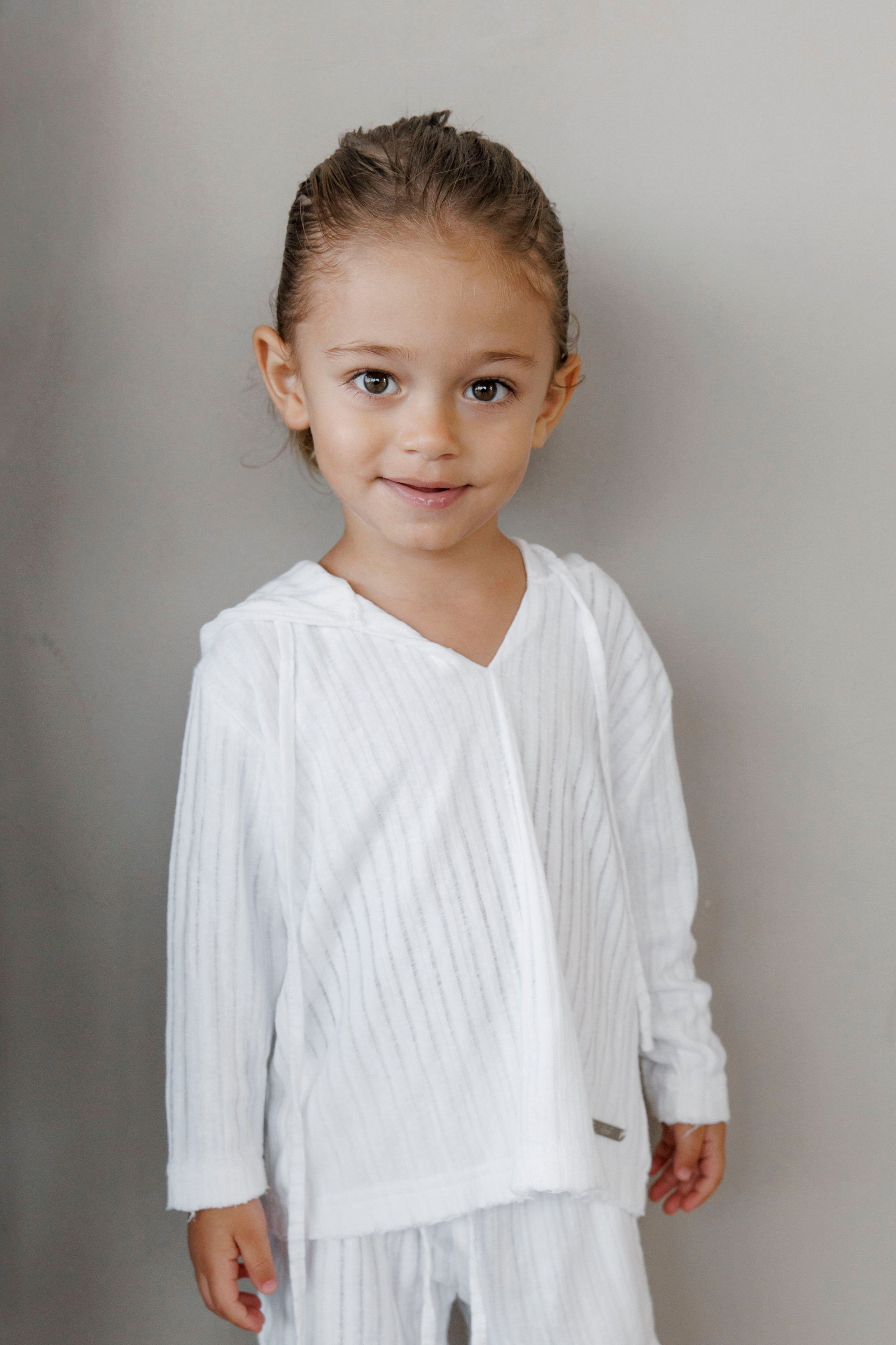 Pregnancy photoshoot inside the studio in Tel Aviv. Главная