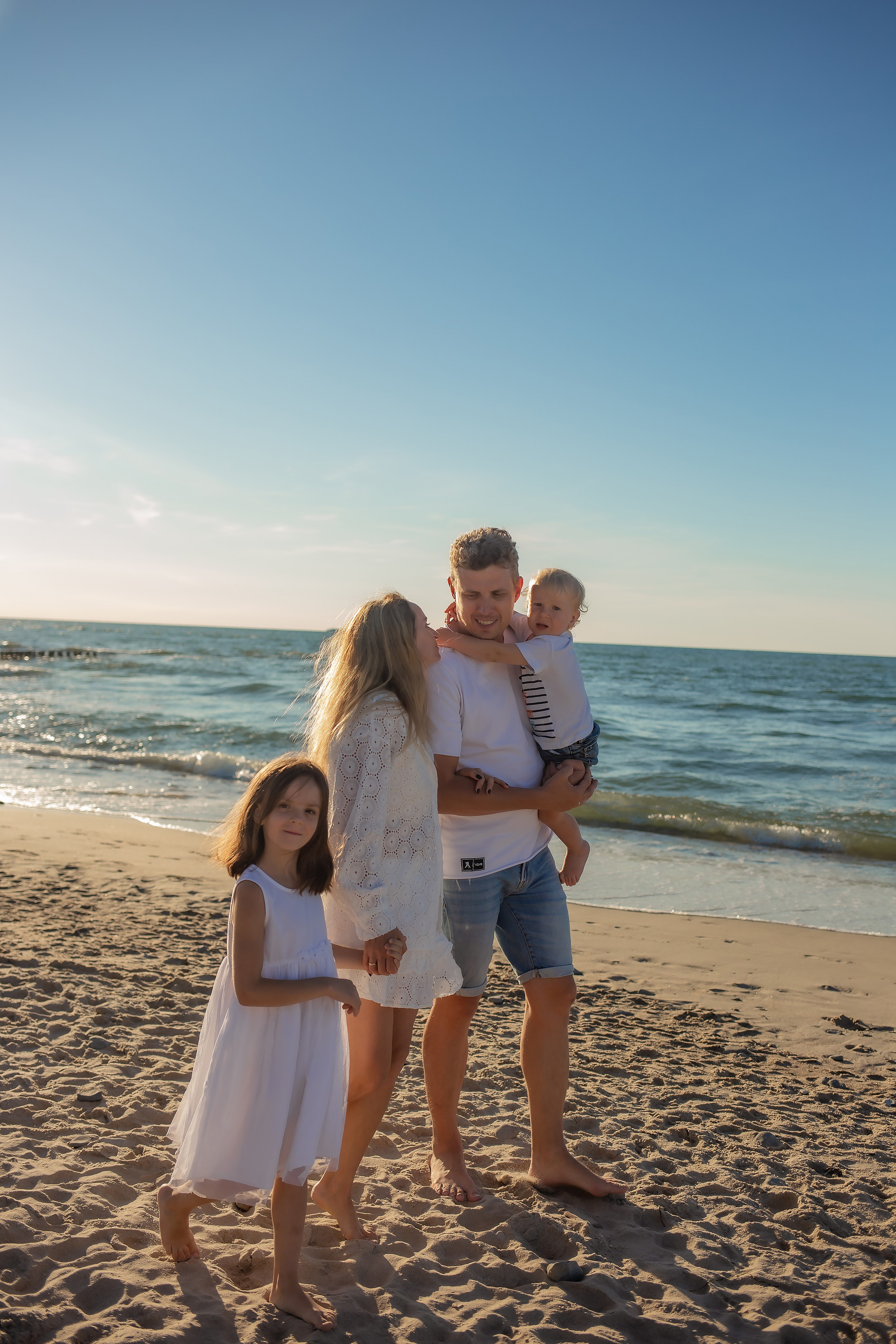 Иван, Ирина, Варя и Гордей. Малиновка. Фотограф в Калининграде Решетникова Алина