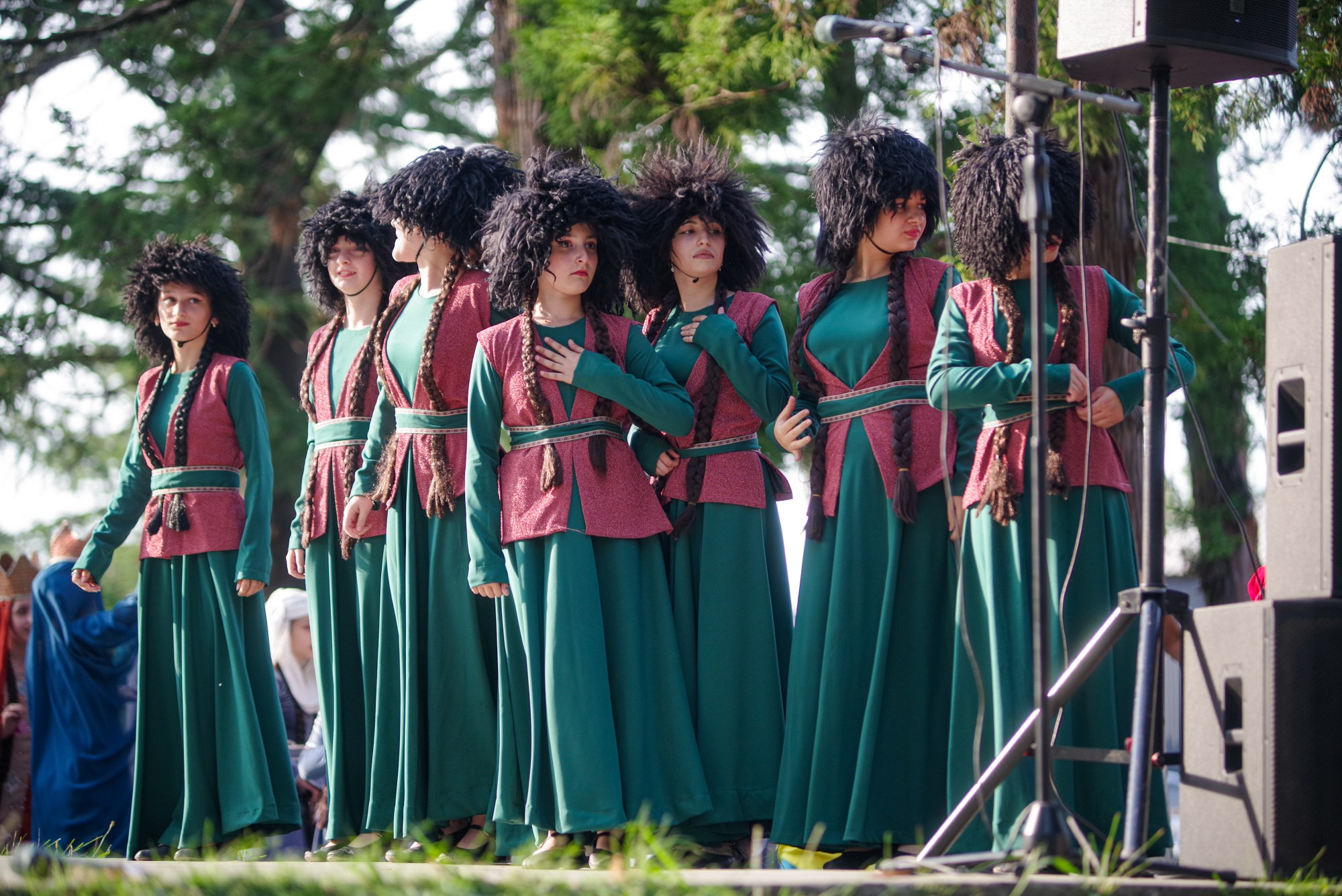 Грузинский танец. Портретный фотограф Денис Милютин