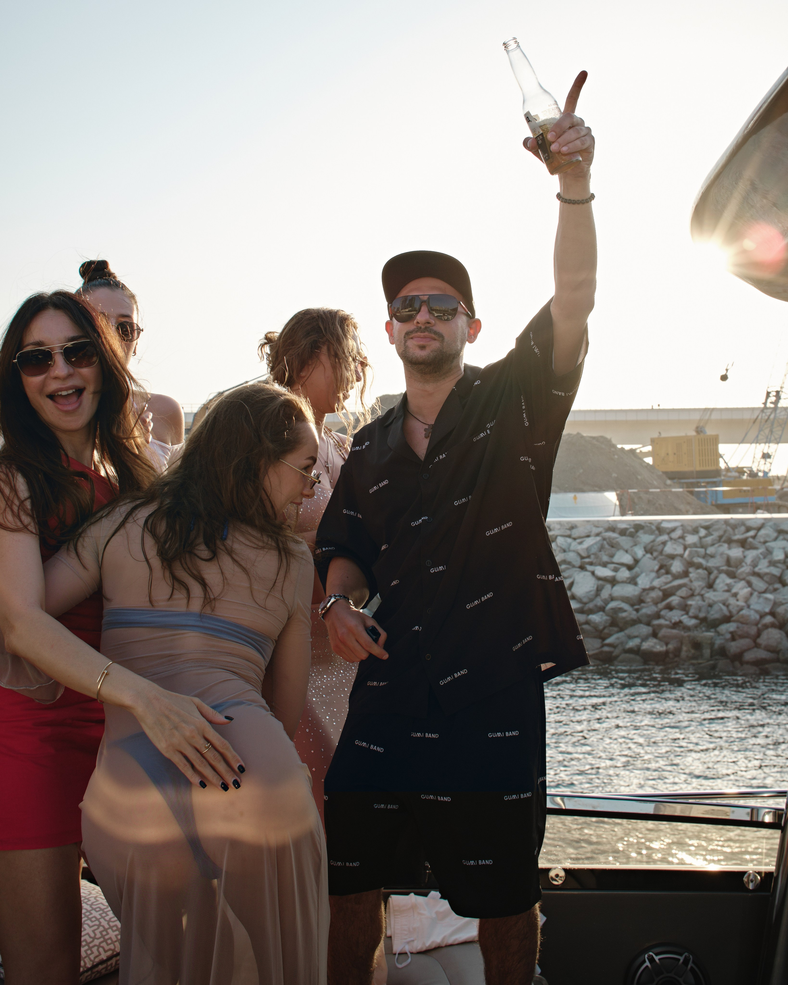 PAVEL DEREVYANKO. NOIZOMAX Художественный фотограф в Дубай