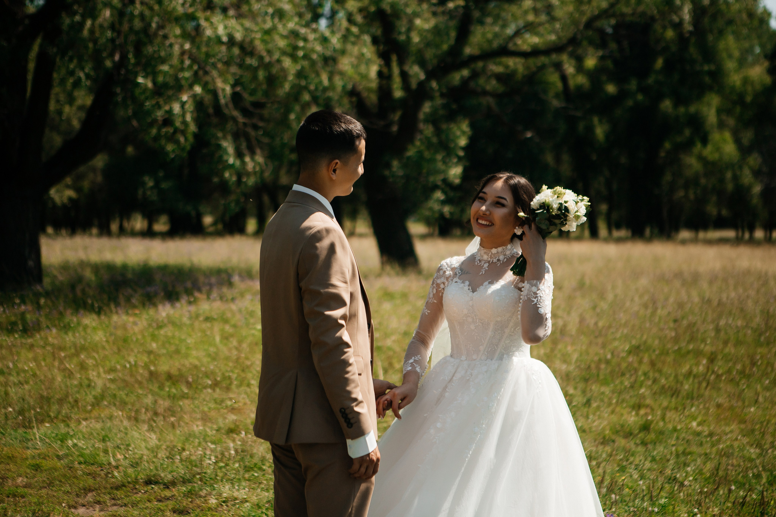Свадьба в Динопарке. Свадебный фотограф Виктория Чуйко Магнитогорск. Визуал для бизнеса