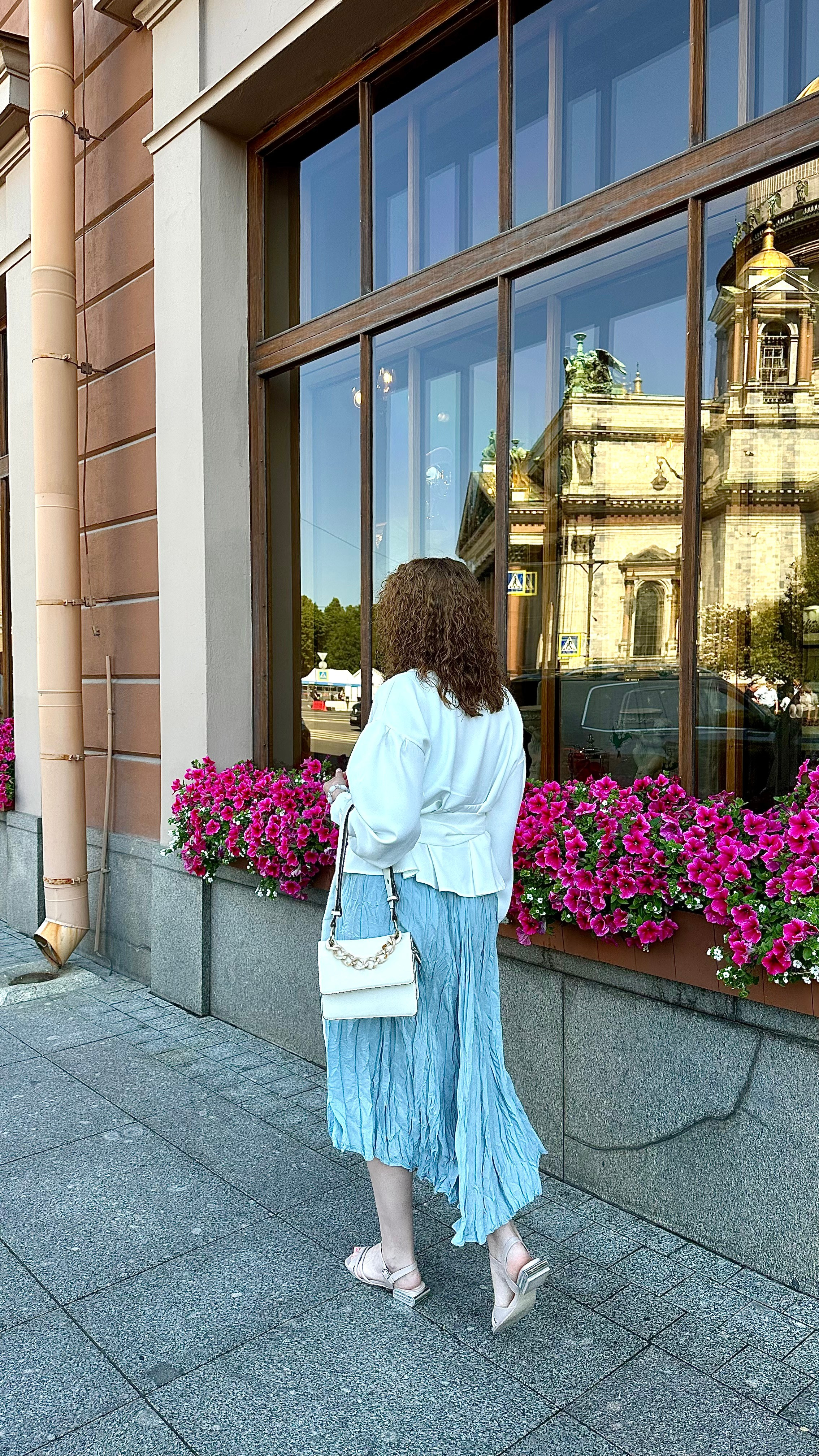 Прогулка по центру. КОНТЕНТ |БРЕНД фотограф Санкт-Петербург — Жанна Олтаржевская