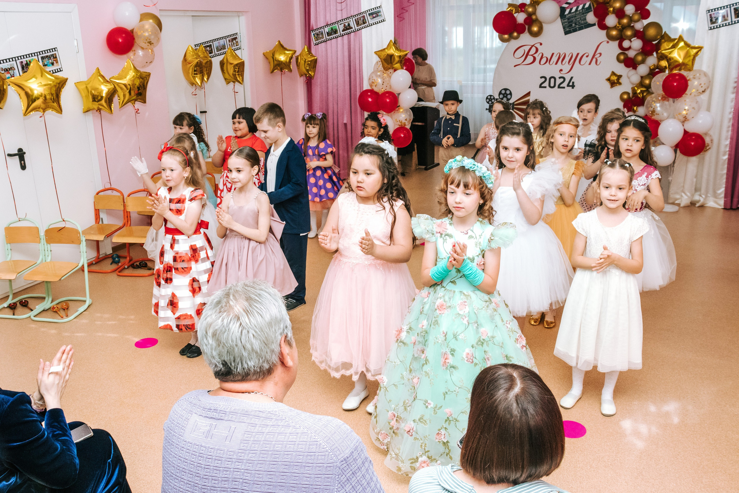 Фотограф на выпускной Детского сада Томск. Фотограф в Томске Дарья Пучкина