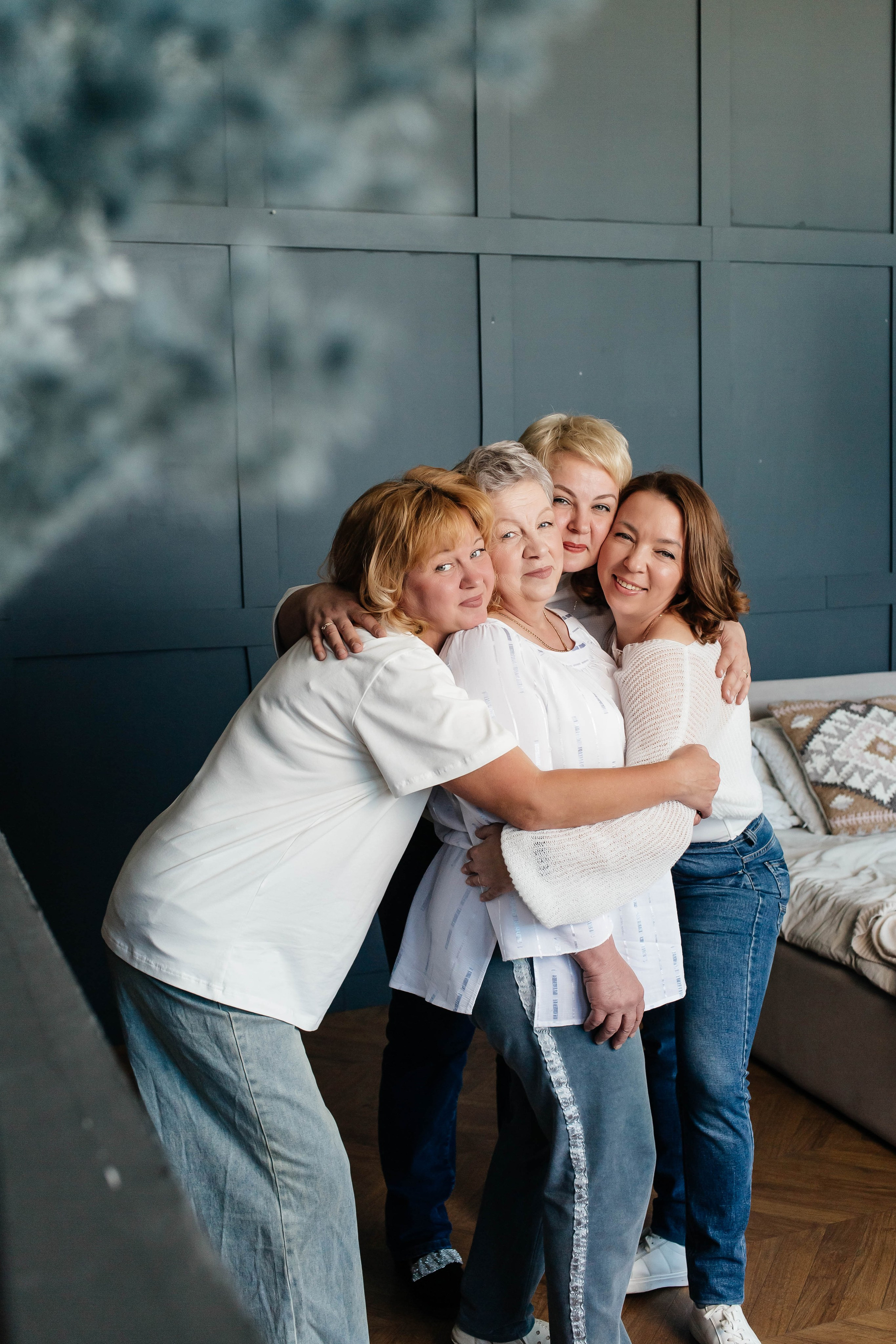 Семейная фотосессия Любовь и дочки. Женский фотограф в Оренбурге Ирина Заводчикова