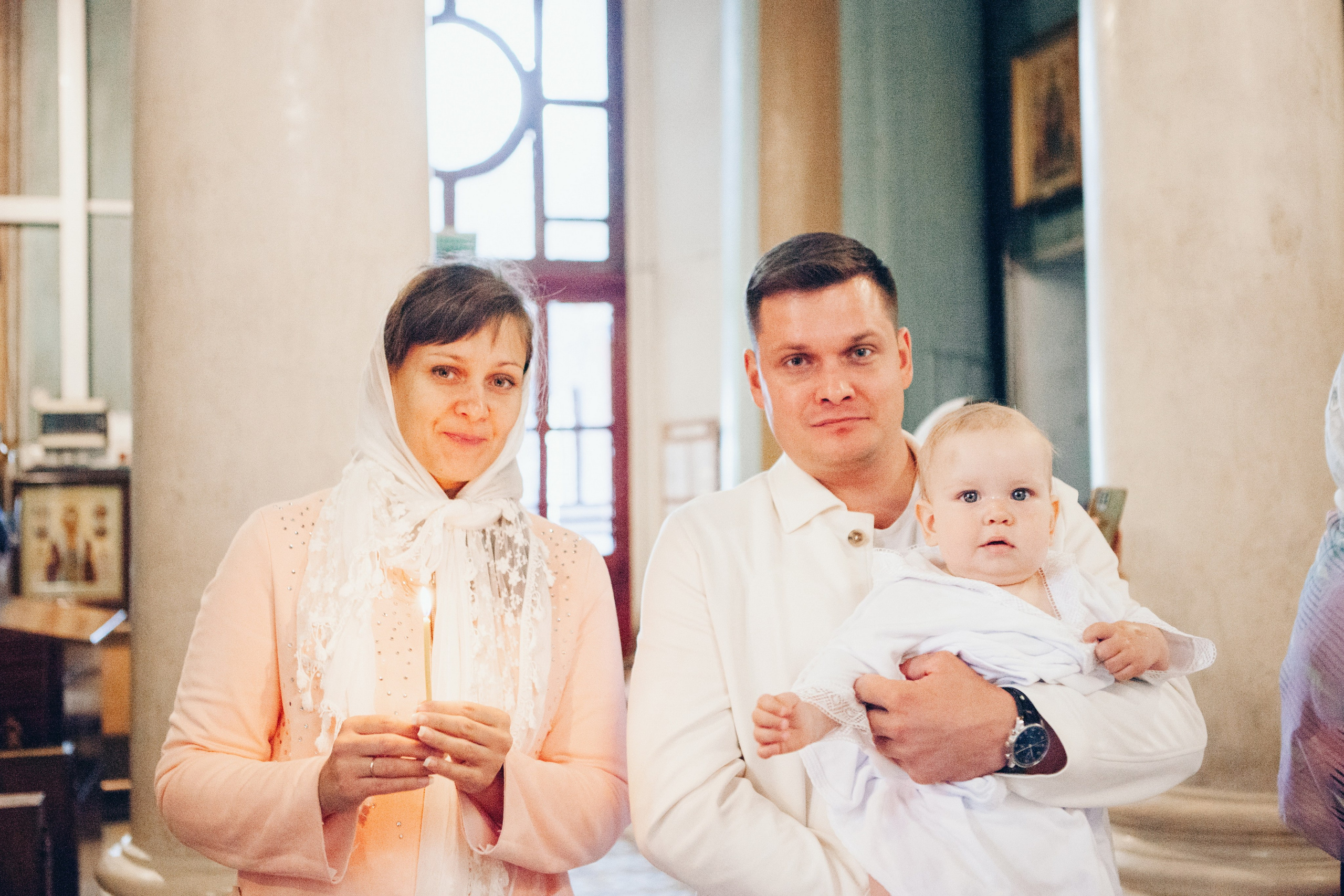 Крещение ребенка в церкви. Фотограф Ольга Ефремова