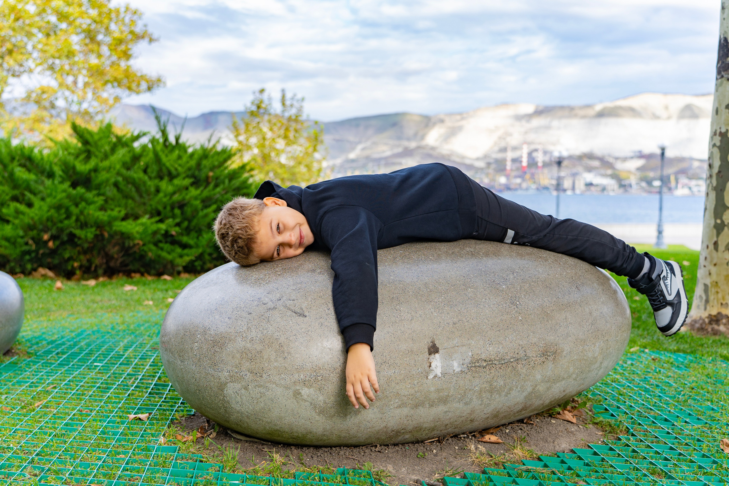 Фотосессия в Новороссийске осенью. Семейный и детский фотограф Екатерина Черняева. Снимаю портреты, love story, фотопрогулки, работаю на улице, в кафе, студии, дома у клиента