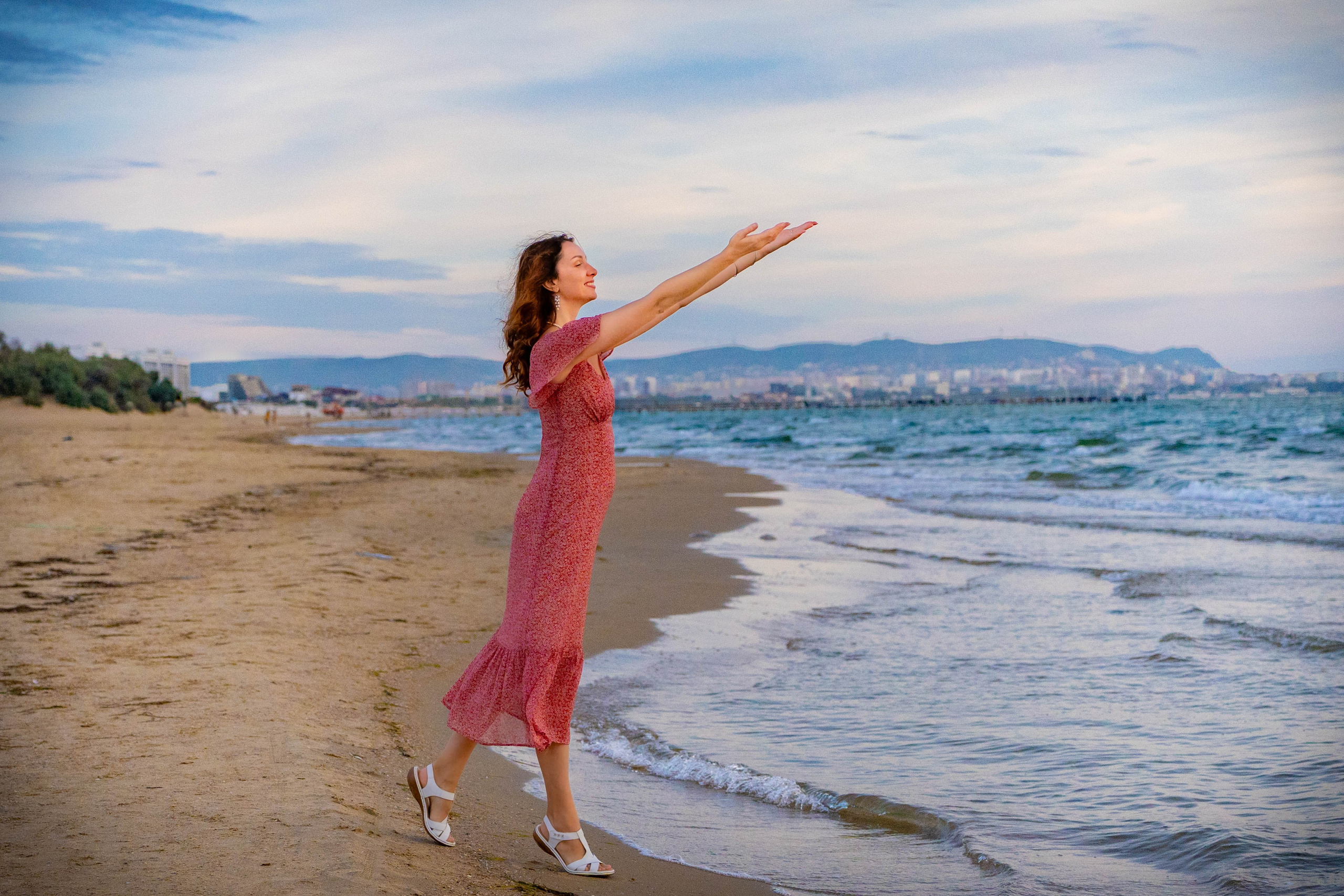 Фотоссесия в Анапе на пляже в октябре. Семейный и детский фотограф Екатерина Черняева. Снимаю портреты, love story, фотопрогулки, работаю на улице, в кафе, студии, дома у клиента