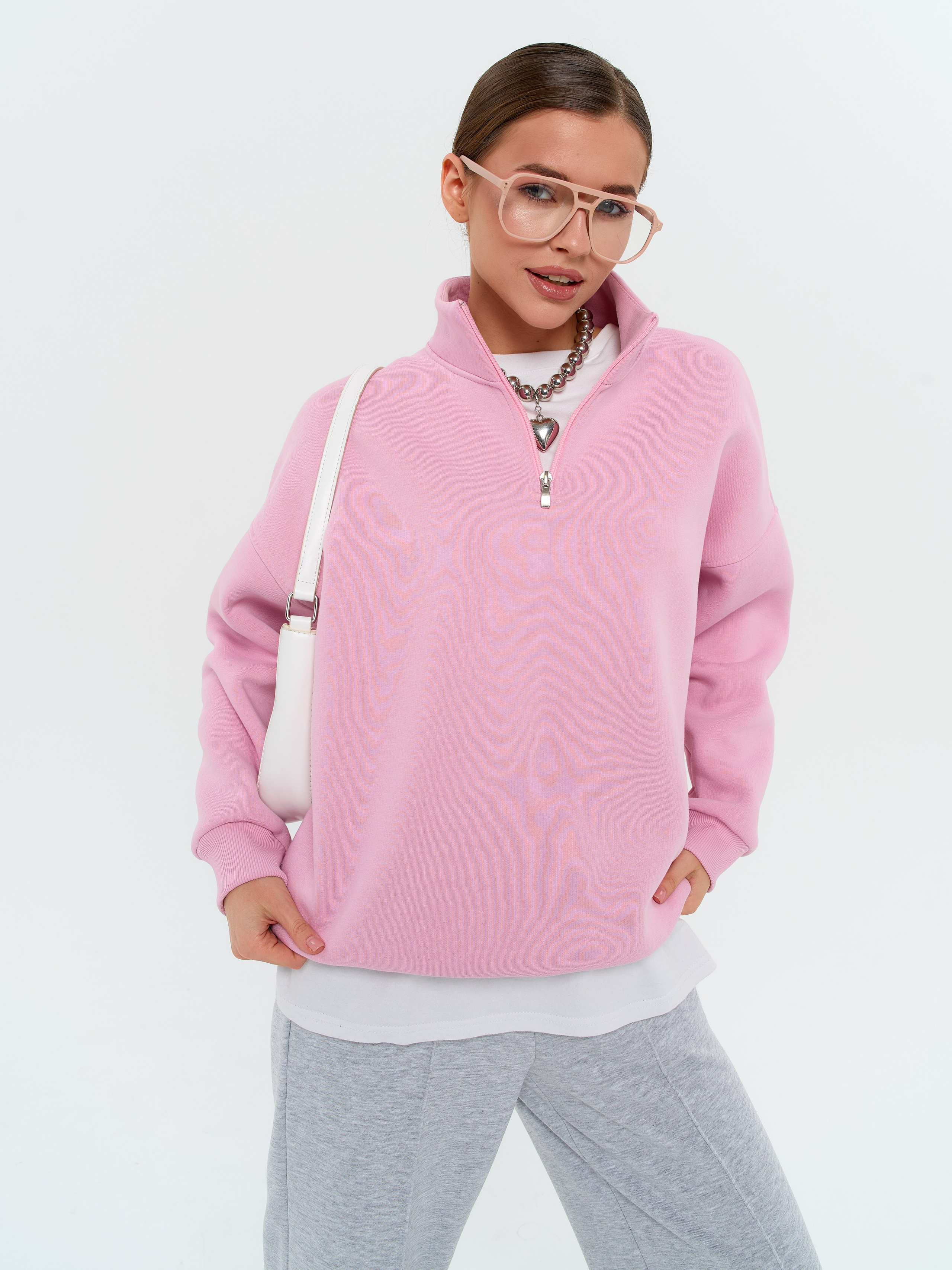 Свитшот. Фотограф для маркетплейсов в Москве