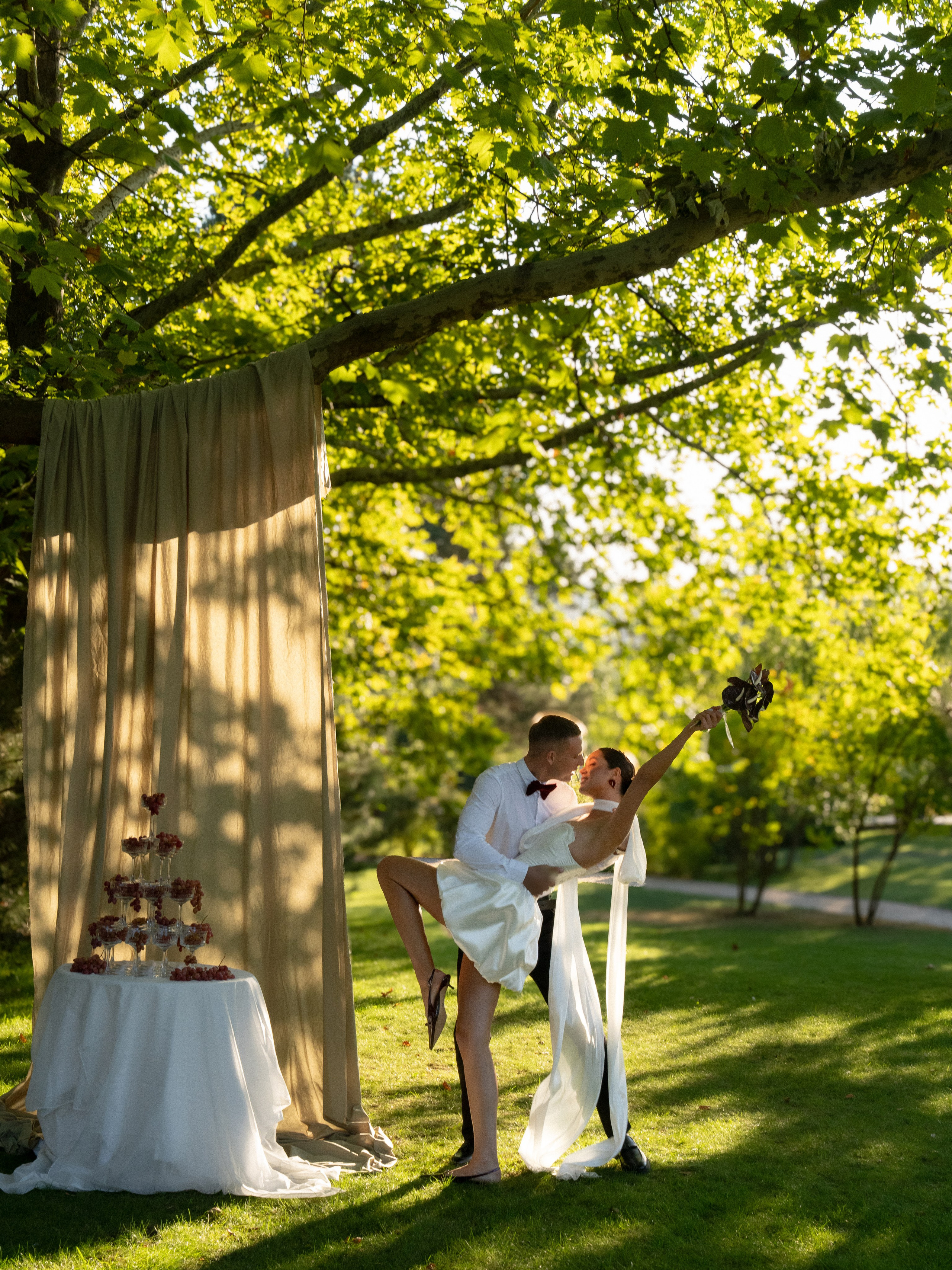 Свадебная прогулка. Свадебный фотограф Виктория Роса