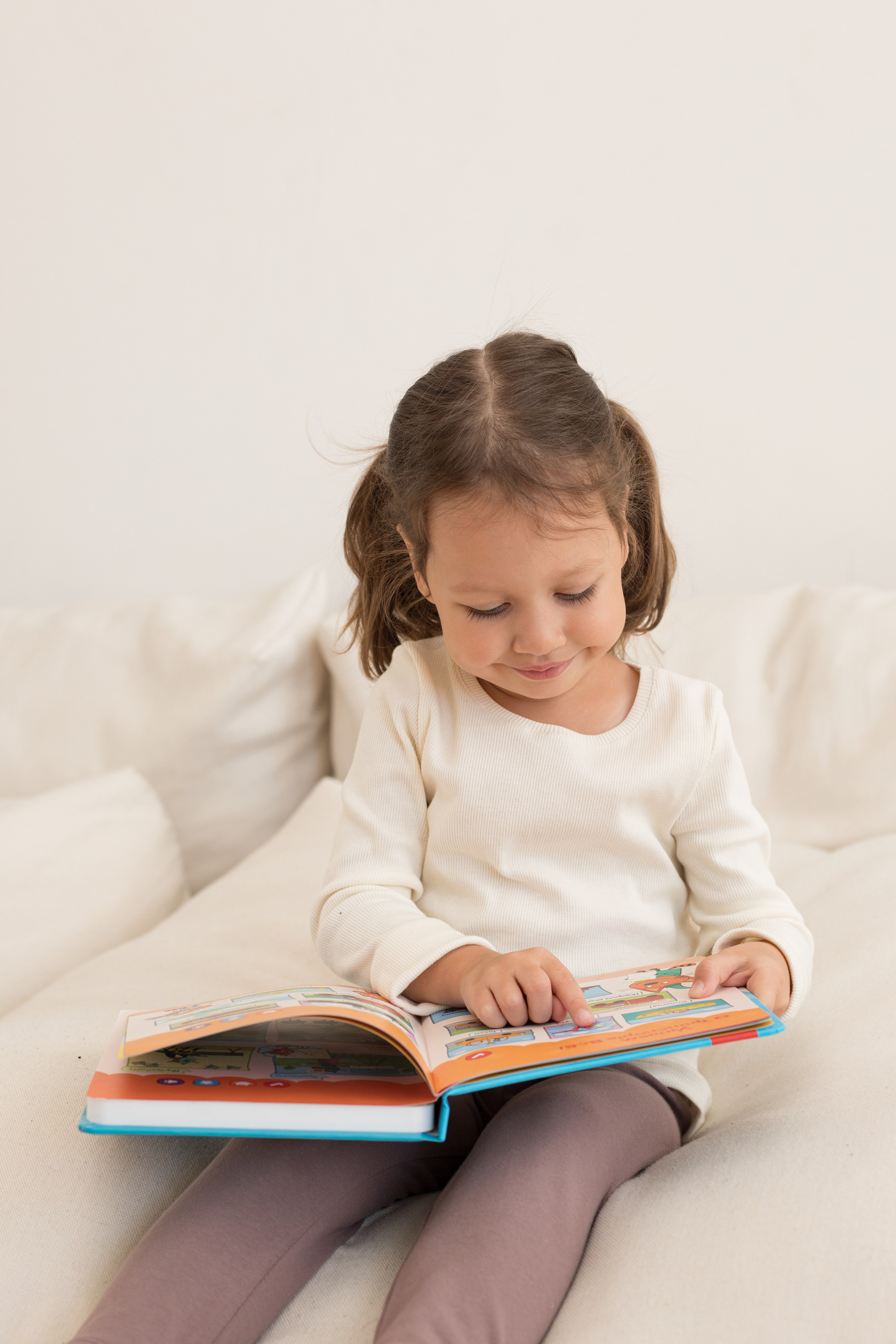 Съемка контента для соц сетей berttoys. Детский и контент фотограф Надя Волкова Санкт-Петербург