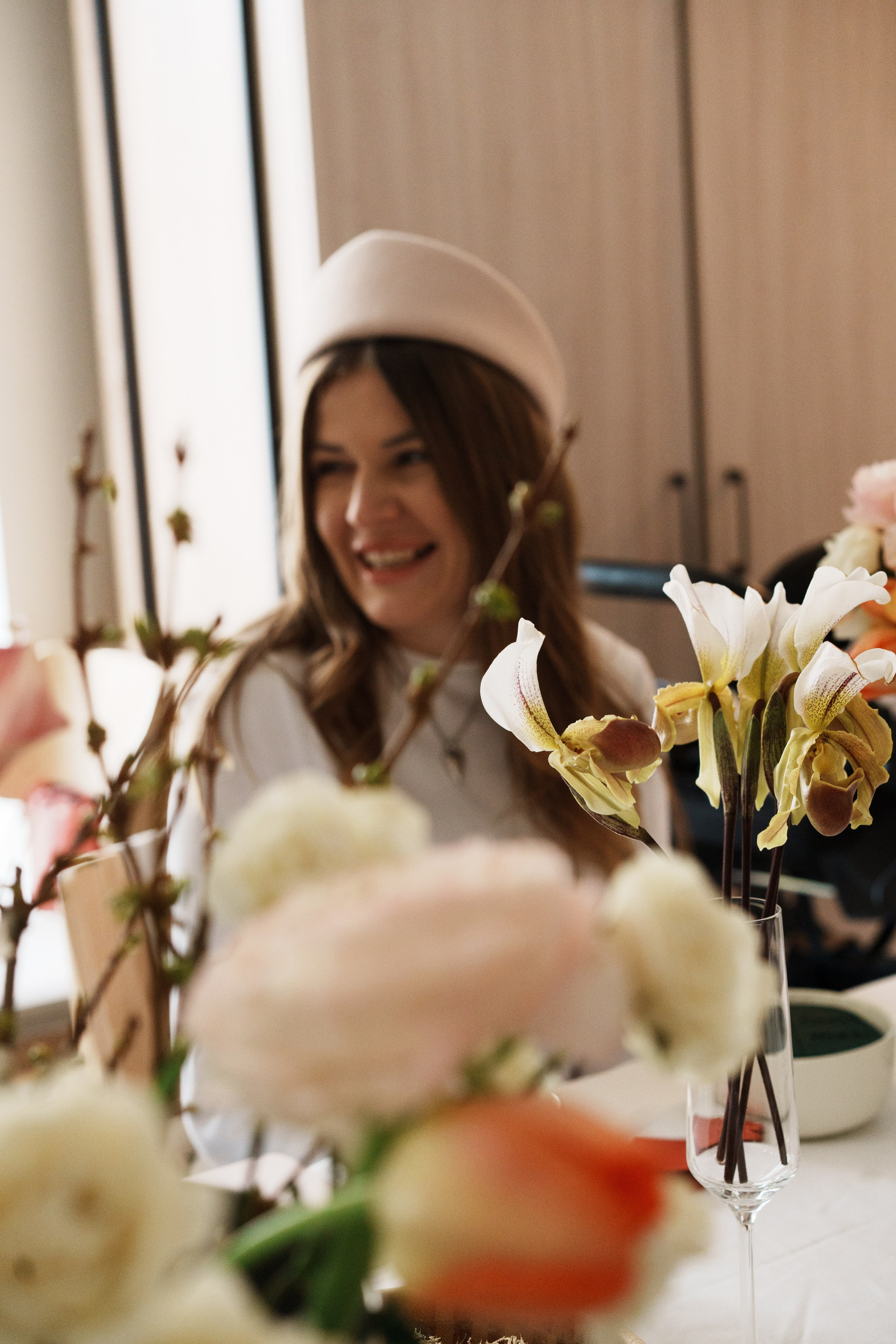 OCHEN' — цветочная встреча 14 февраля. Семейный и детский фотограф и видеограф в Москве, Серпухове и Тарусе Валерия Сорокина