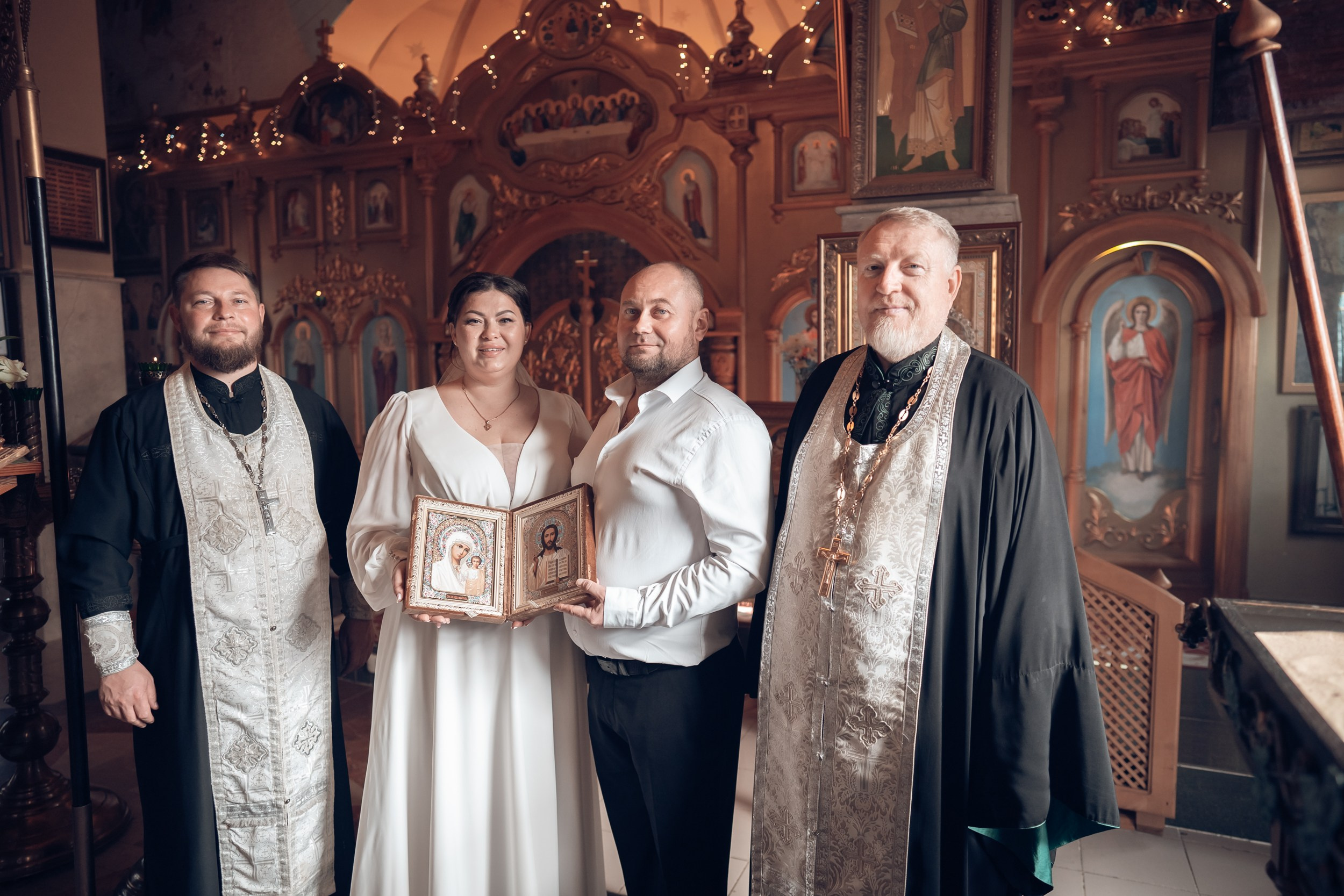 Венчание в храме Прп. Сергия Радонежского с. Орлиное. Церковный фотограф Севастополь