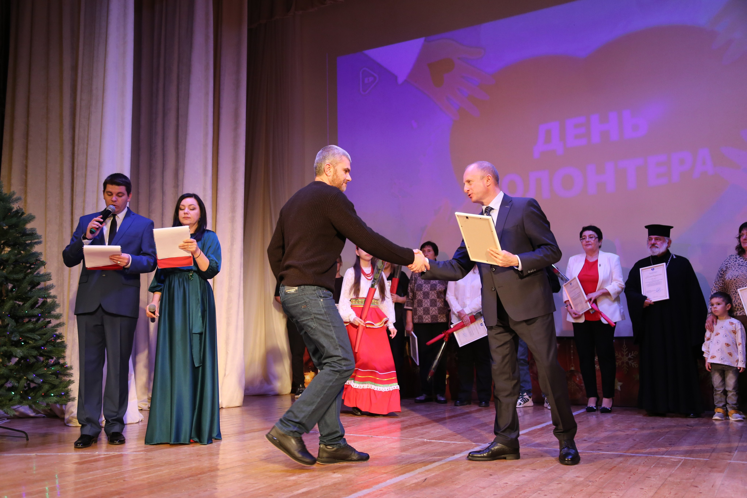 День Волонтёра. Жизнь курорта Кабардинка в фотографиях