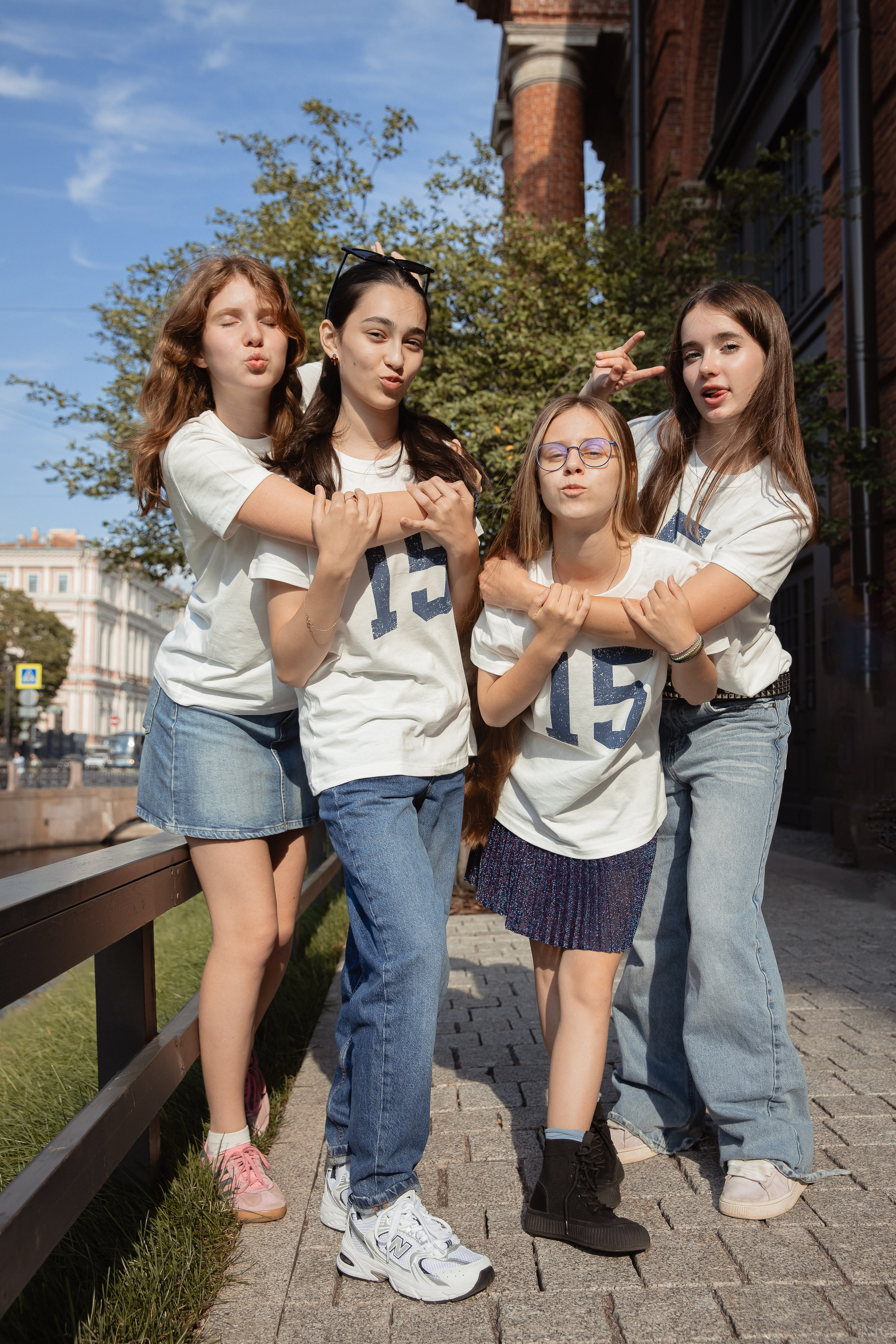 Прогулочная фотосессия в Питере. Маша Гонтарь Семейный домашний репортажный фотограф в Санкт-Петербурге