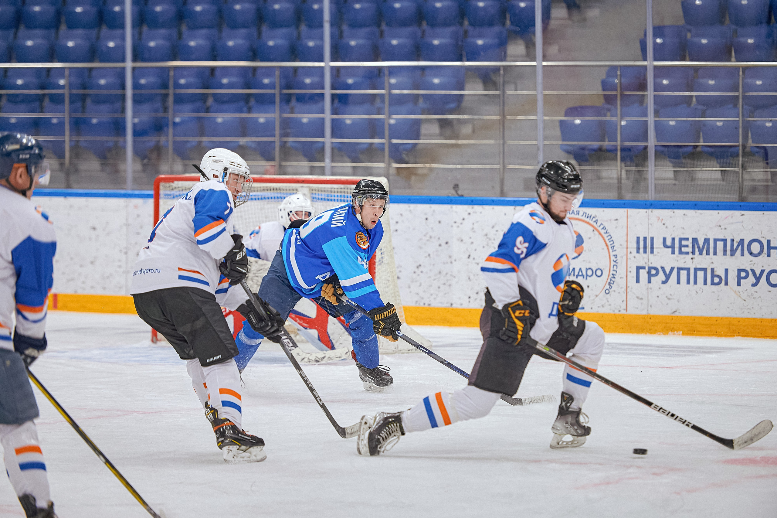 Портфолио репортажной фотосъёмки: Кристалл арена — Хоккей — РусГидро. Фотограф Яковлев Роман — Красноярск