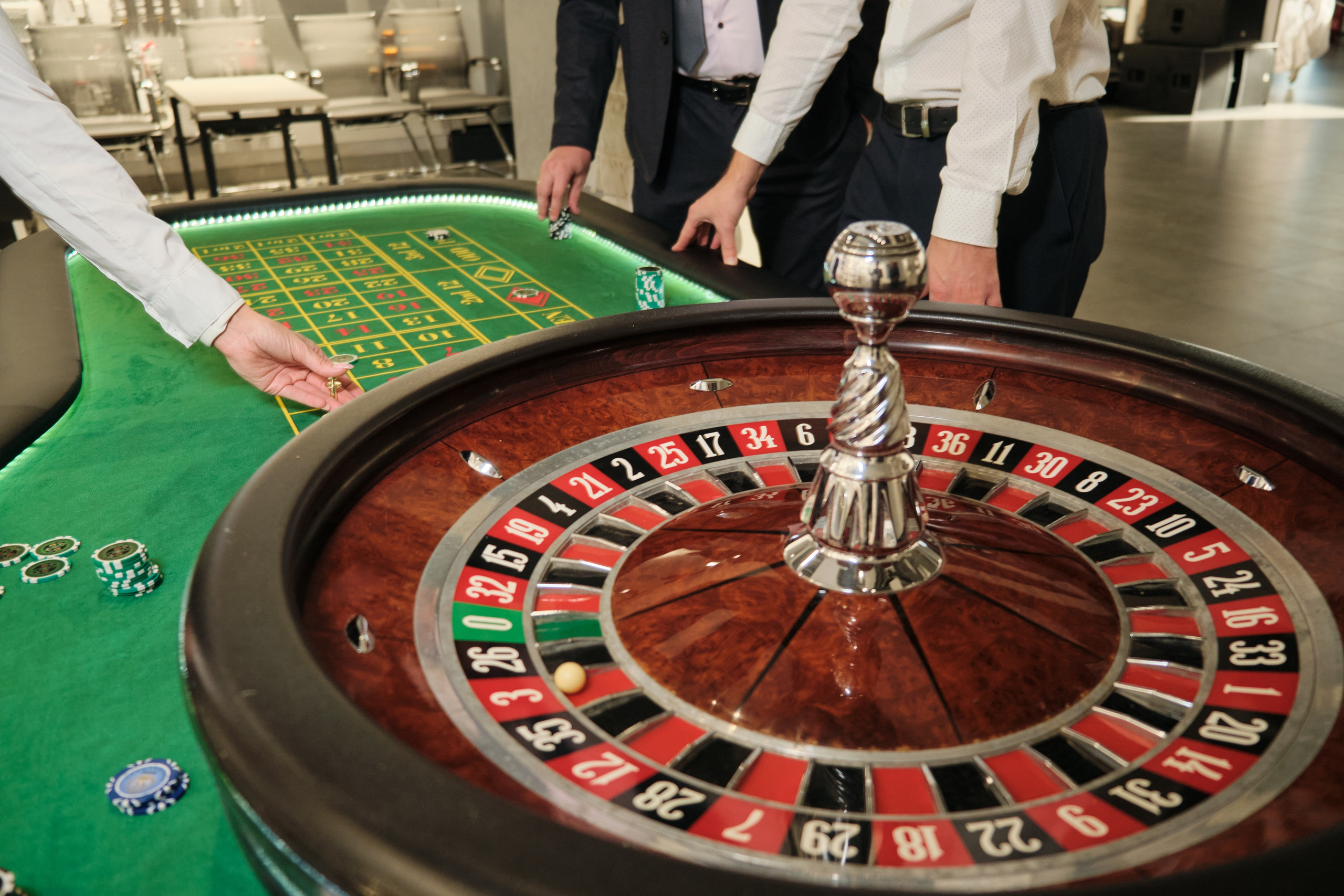 Открытие салона 100 градусов. Антон Ив