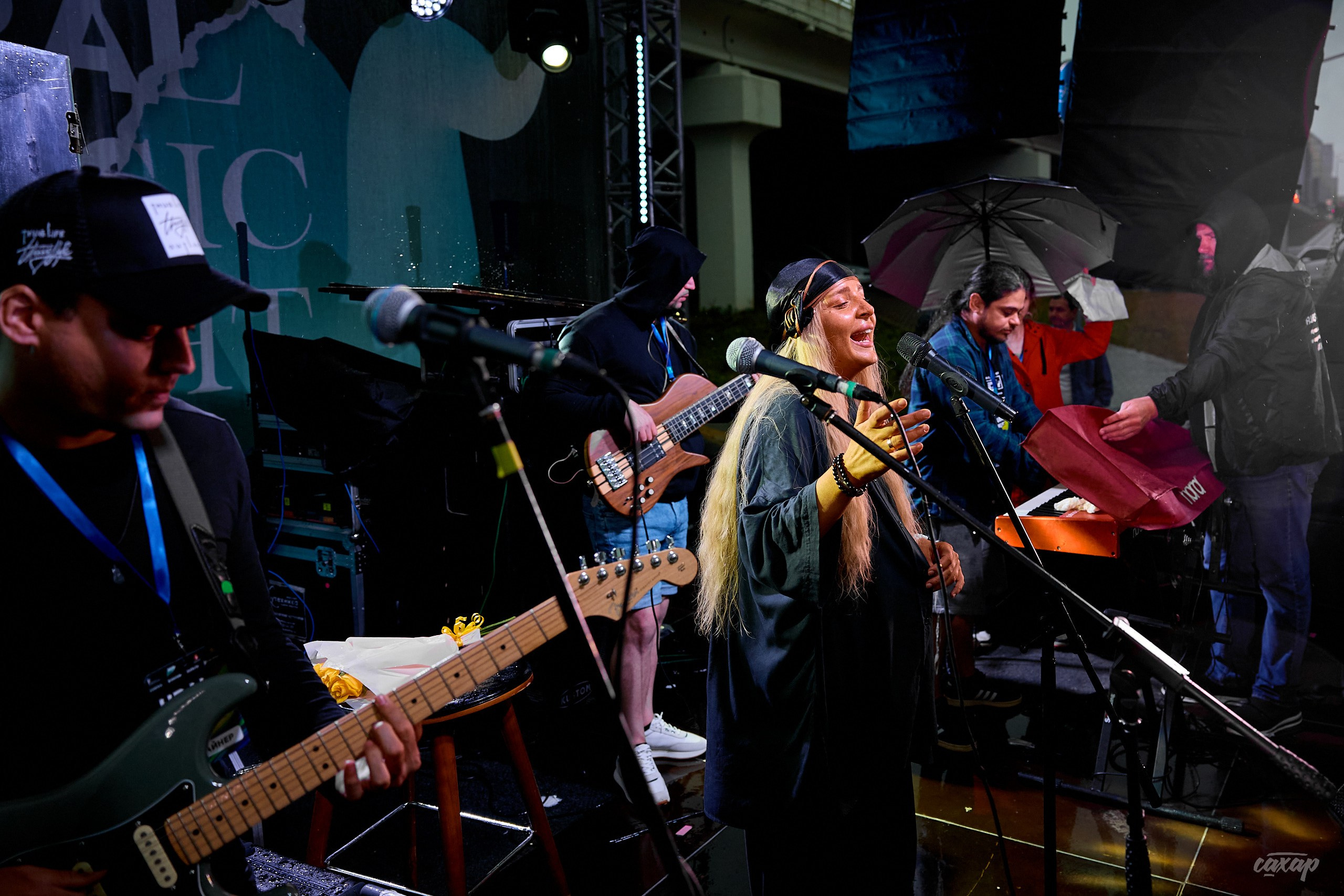 Фестивале Ural Music Night 2024. Профессиональный фотограф в Екатеринбурге Юра Сахар