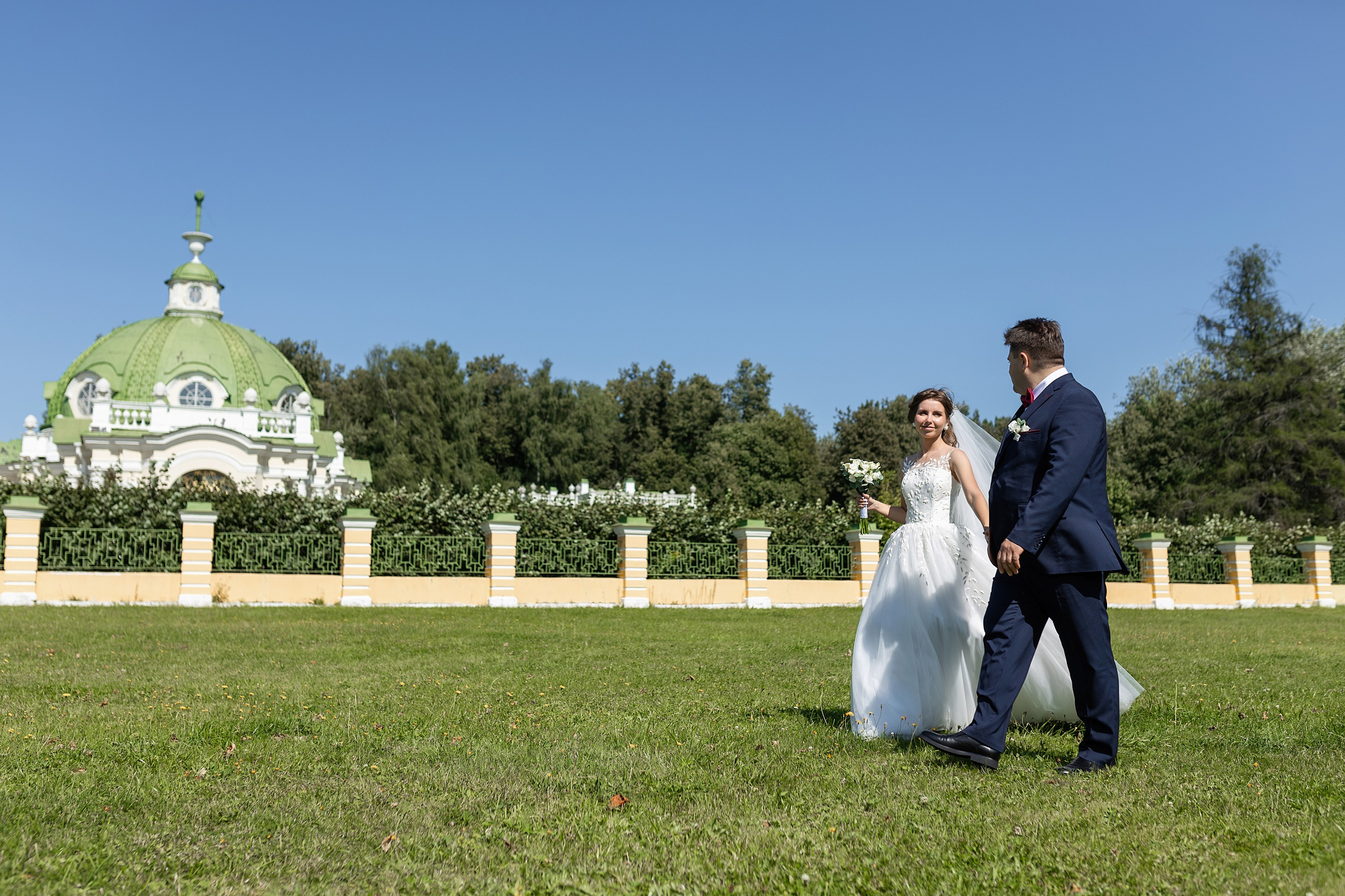 Свадебная фотосессия в парке Кусково. Фотограф в Железнодорожном и Балашихе